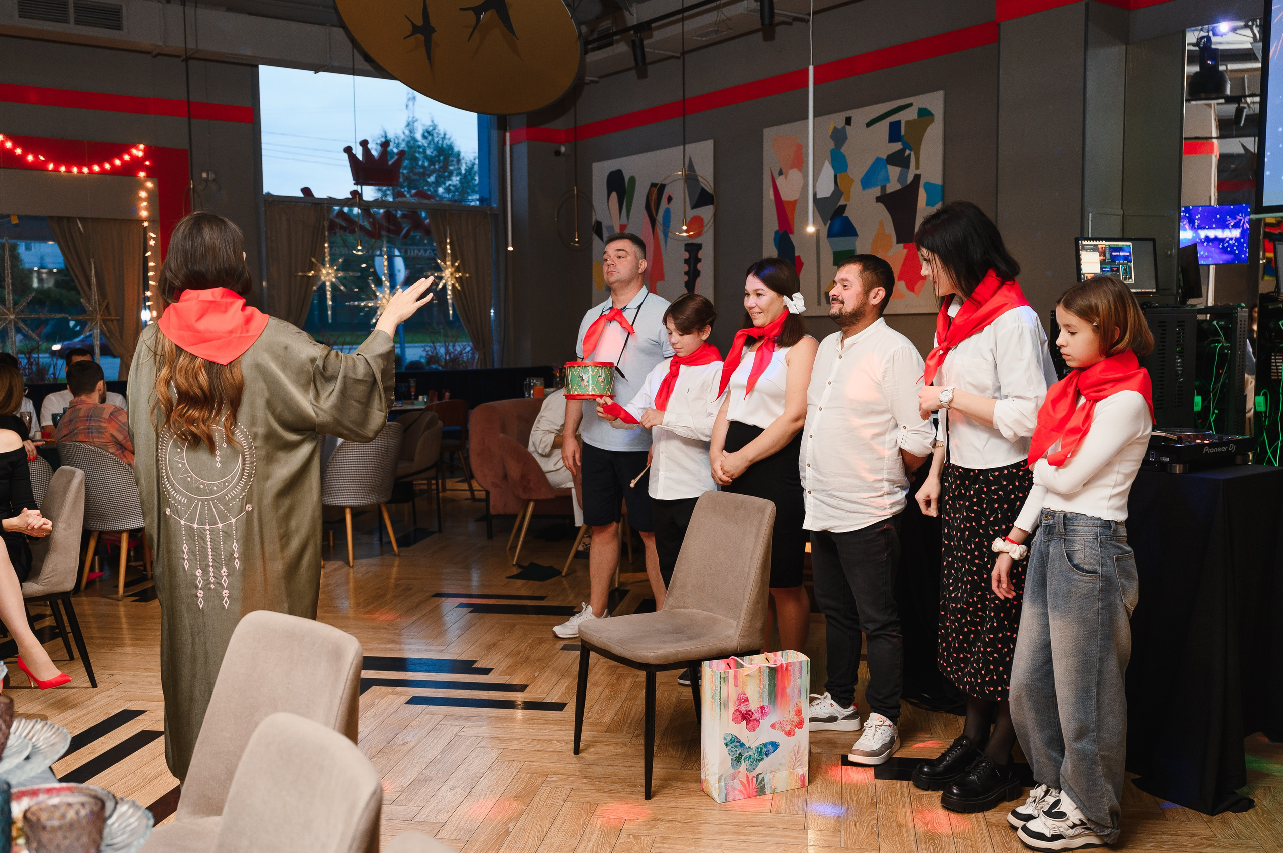 День рождения в формате выступления. Wedding and family photographer USA