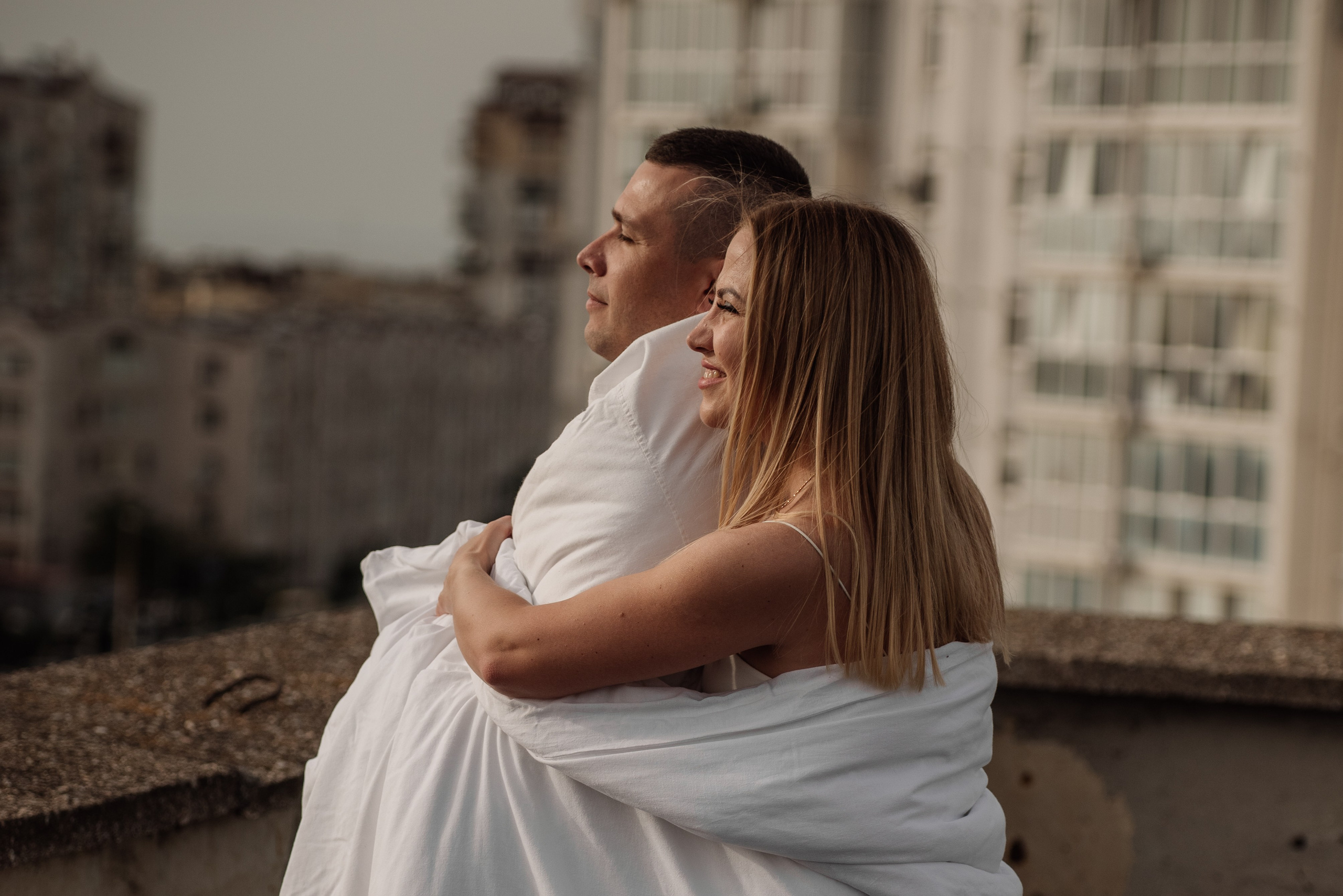 На крыше в одеялах. Свадебный фотограф Анна Хочева