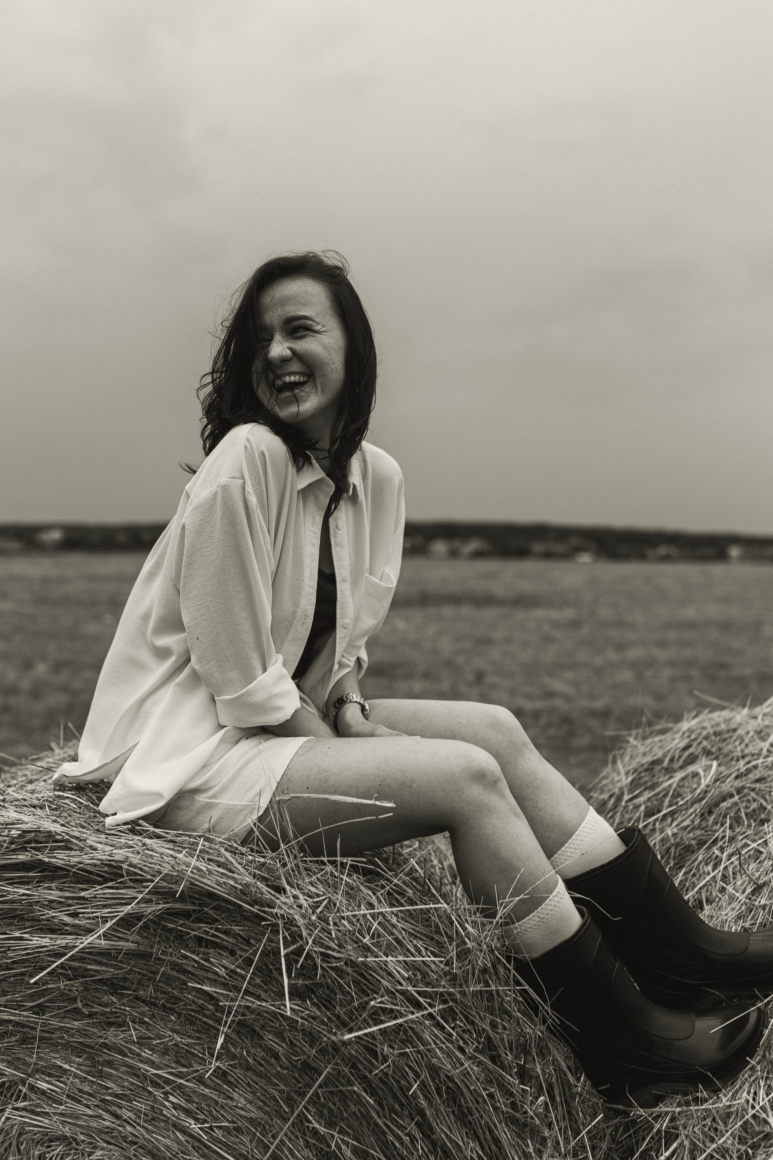 Кристина — индивидуальная фотосессия (стога, поле). Фотограф в Ставрополе Svetlana Matveeva