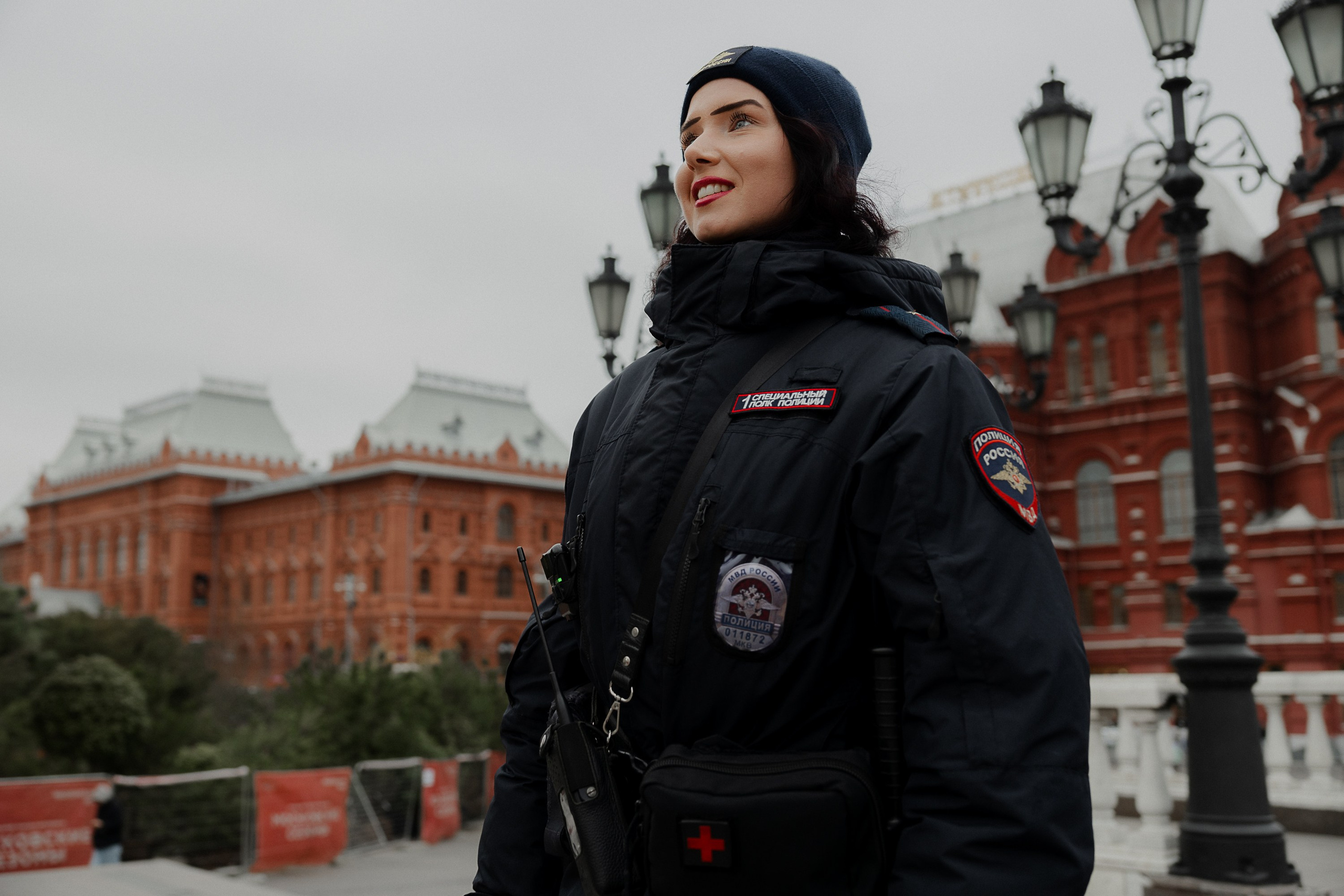 Репортажный фотограф и документальная съёмка для СМИ, брендов и мероприятий. Фоторепортажи, editorial-съёмка, культурные и городские проекты.