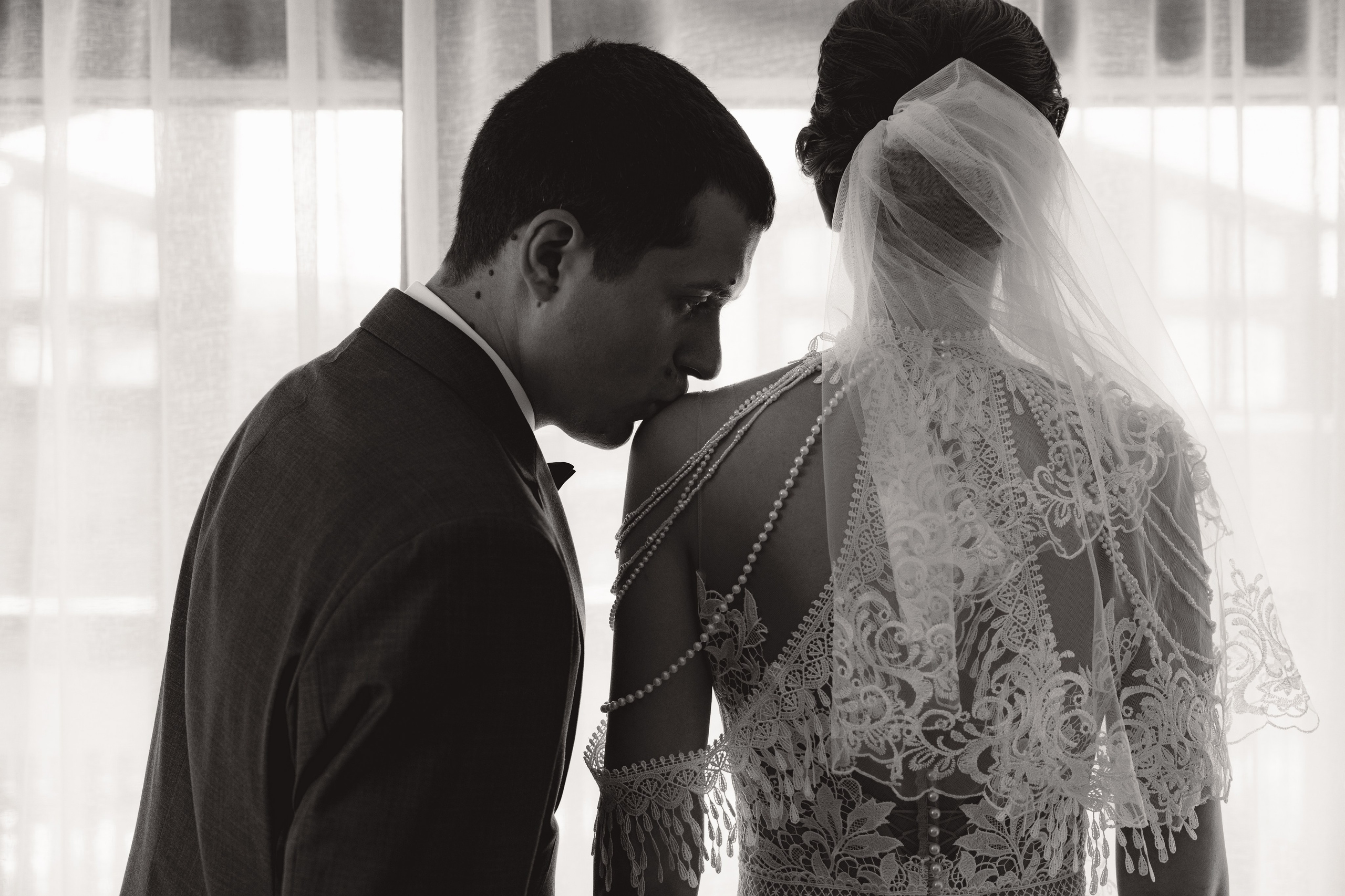 Свадебная фотосессия в Иваново и Москве. Свадебный фотограф в Иваново Гитарина Черняева