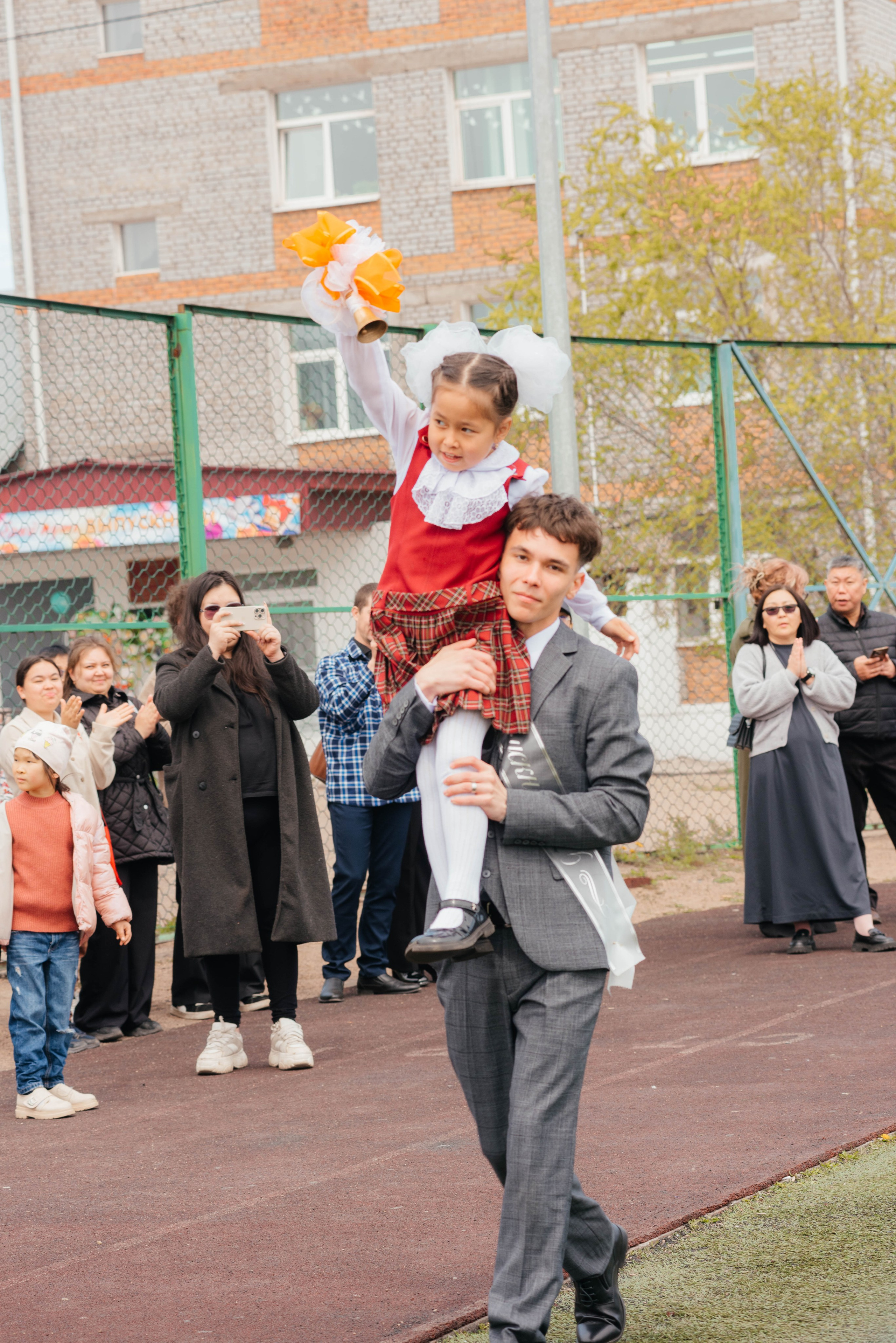 Выпускной 38 школа. Фотограф Эллина Дар г. Улан-Удэ