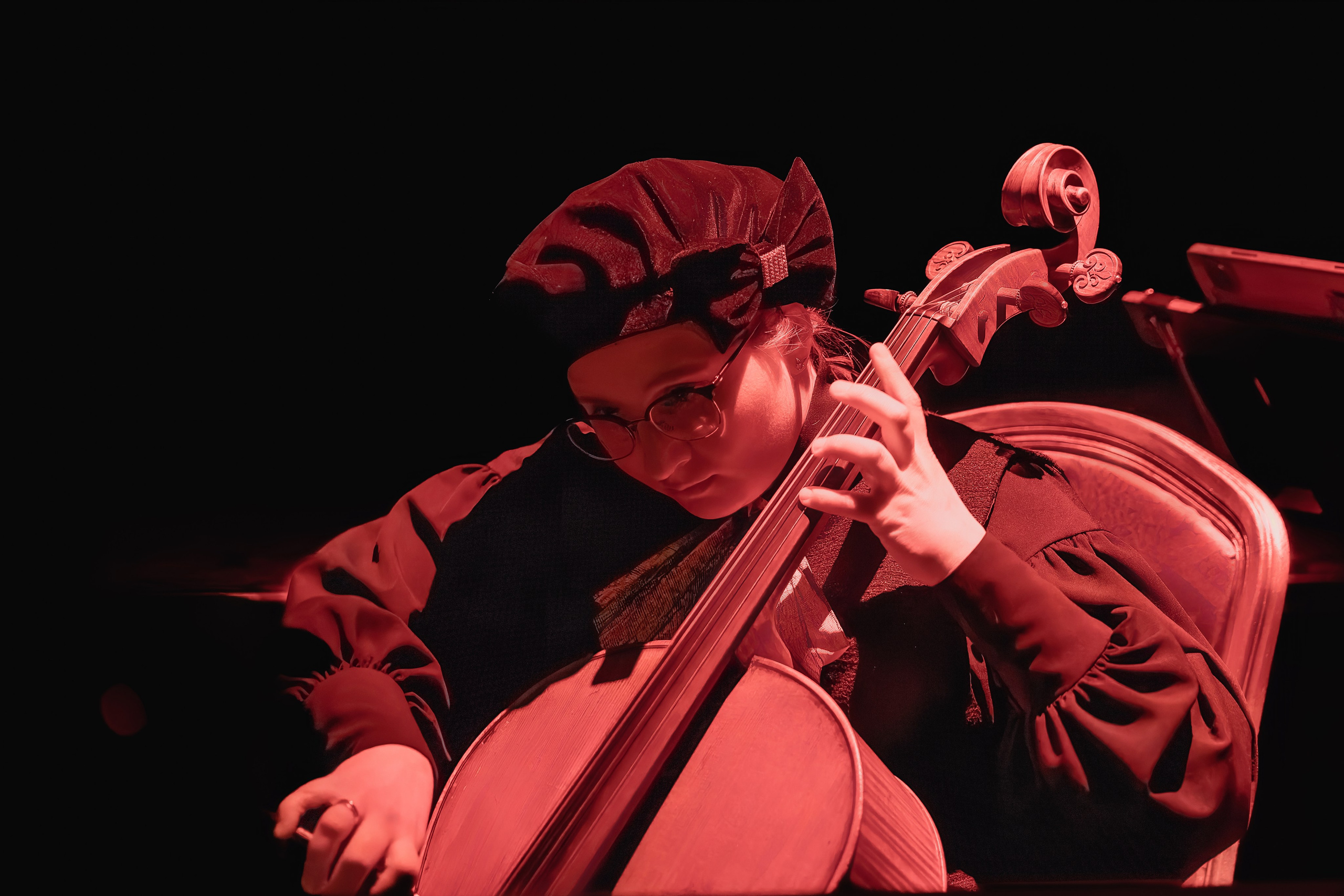 Театр Терезы Дуровой: Моцарт и Сальери. Сайт фотографа Сергея Абрамова