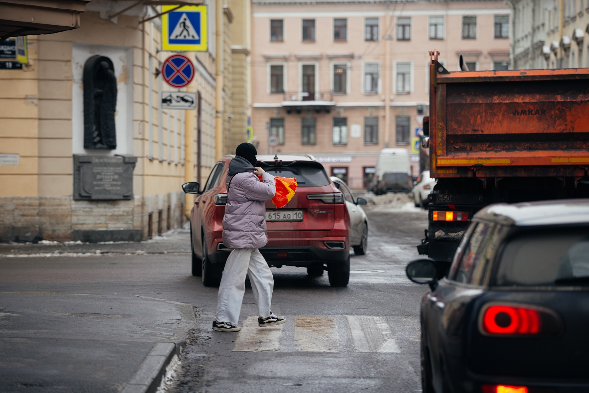 Стрит. Февраль 26. Репортажный фотограф в Санкт-Петербурге Анастасия Клёпова