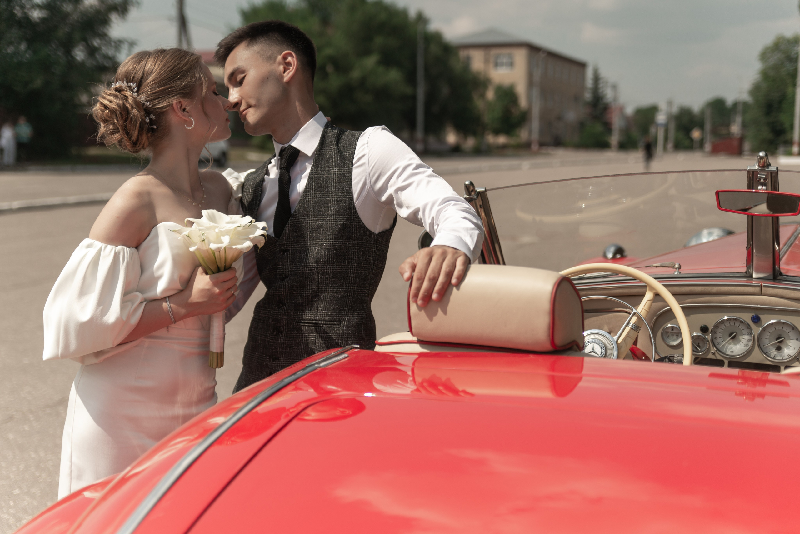 Ангелина и Евгений Загс и прогулка. Меня зовут Александр Литвинчук и я свадебный фотограф в Саратове