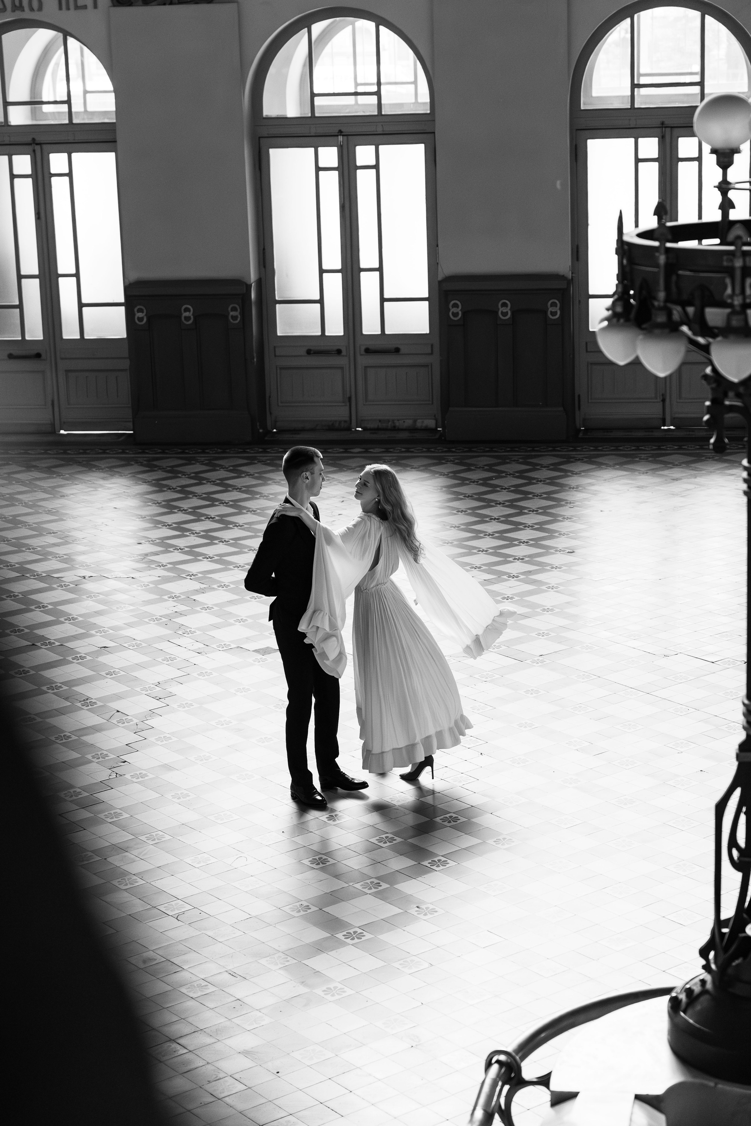 Даша и Константин Витебский вокзал. Фотограф/видеограф в Санкт-Петербурге Динара Гольдина