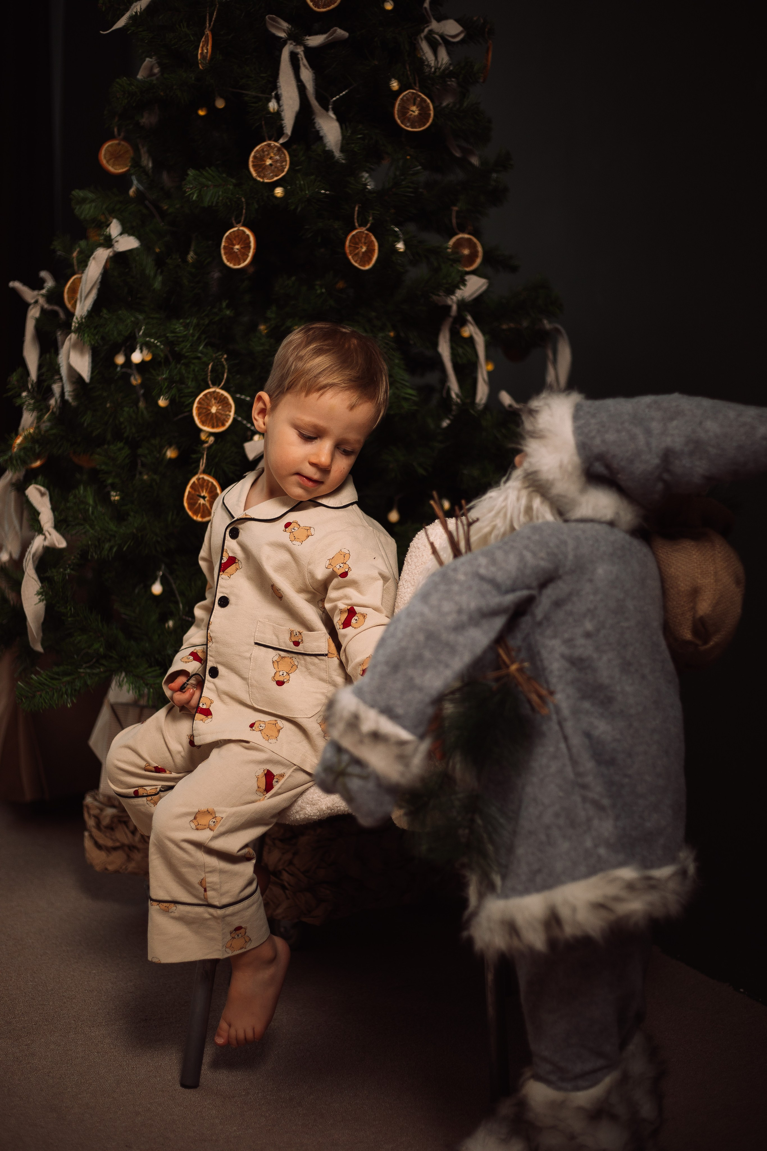 Семейная фотосессия в студии/дома