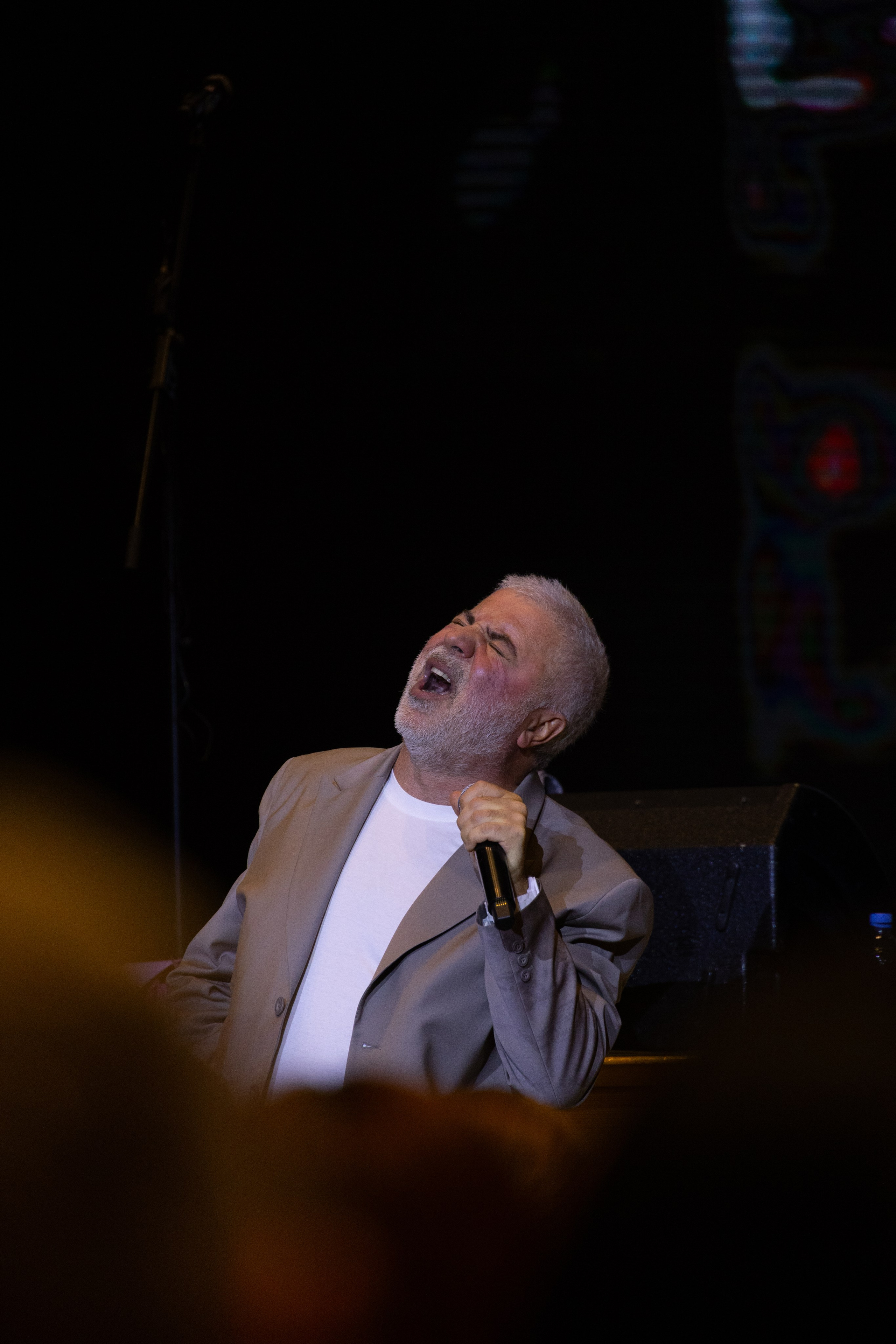 Сосо Павлиашвили КРАСНОЯРСК. Фотограф Красноярск съемки лавстори, фотосессия в студии, портретная съемка, творческие фотосессии