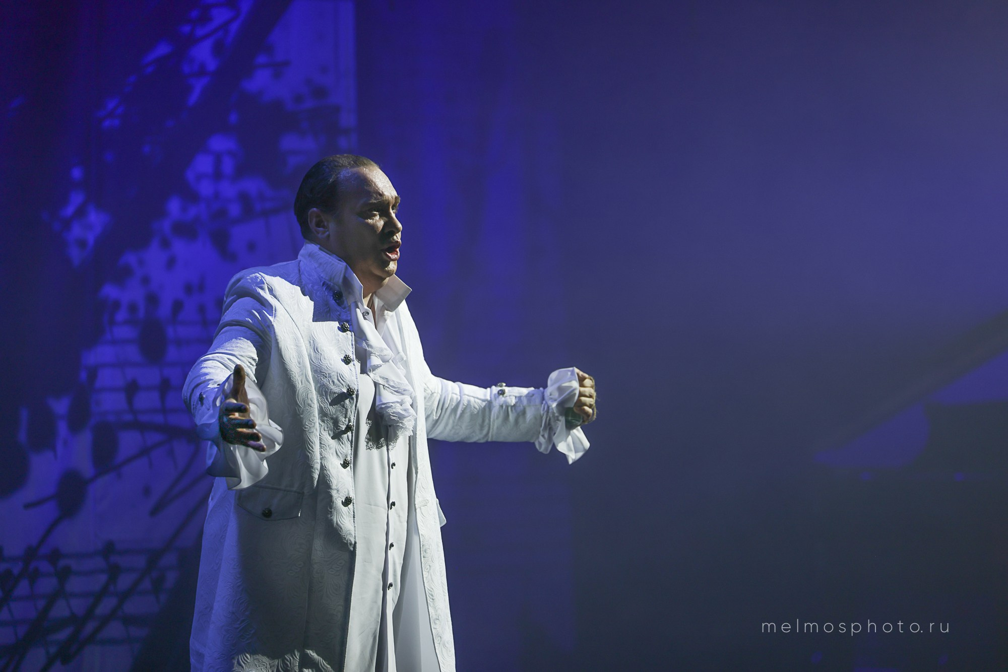 Моцарт и Сальери. МОСКОНЦЕРТ. Reportage, architectural, fine art photographer Lena Melnikova in Moscow