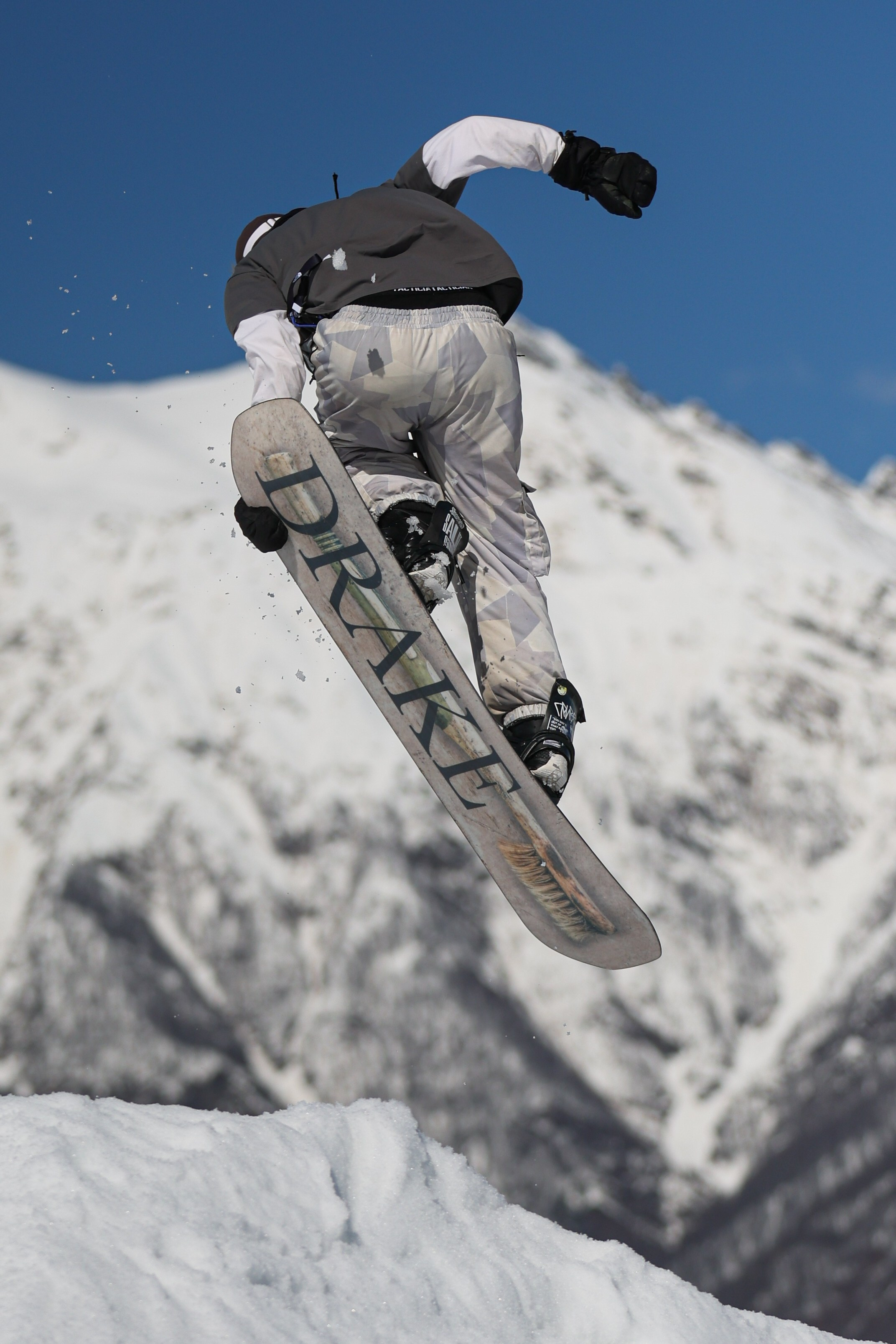 БЭККАНТРИ SNOWBOARDS