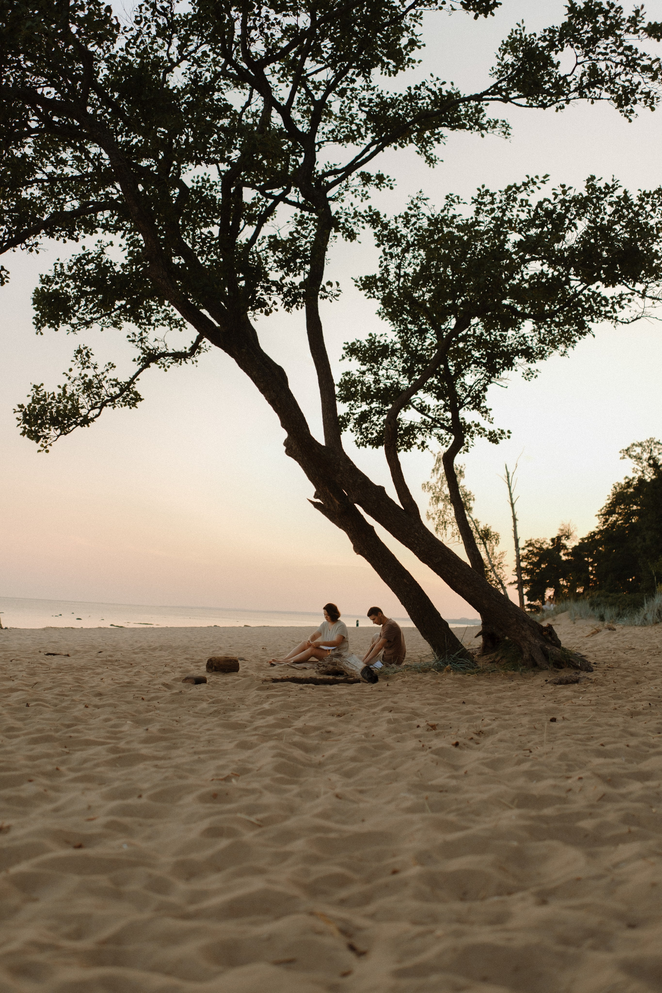 У ЗАЛИВА ТЕПЛО