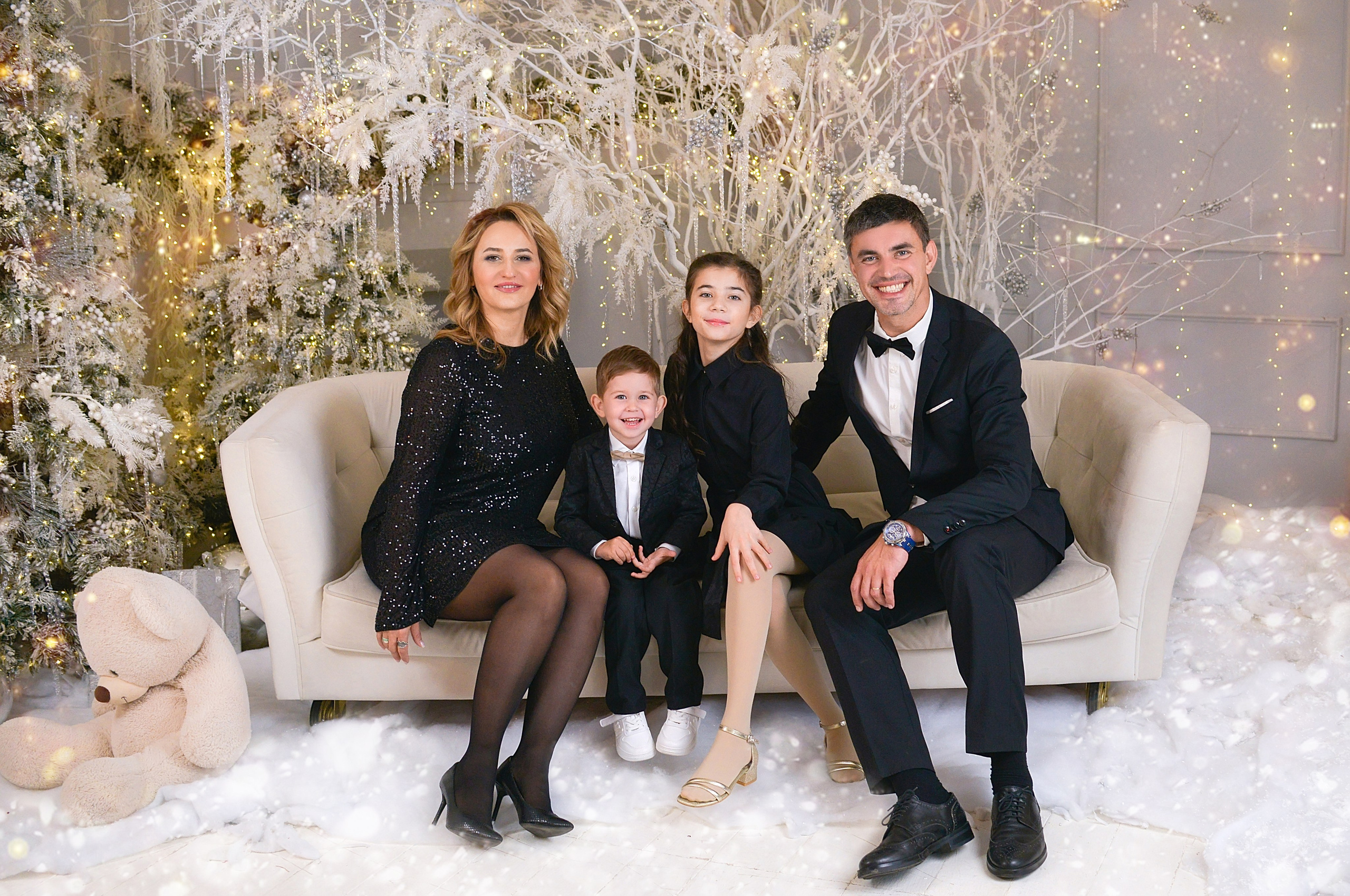 Новогодняя семейная фотосессия в Краснодаре 2023-2024. Фотограф новорожденных Краснодар Малышенко Надежда