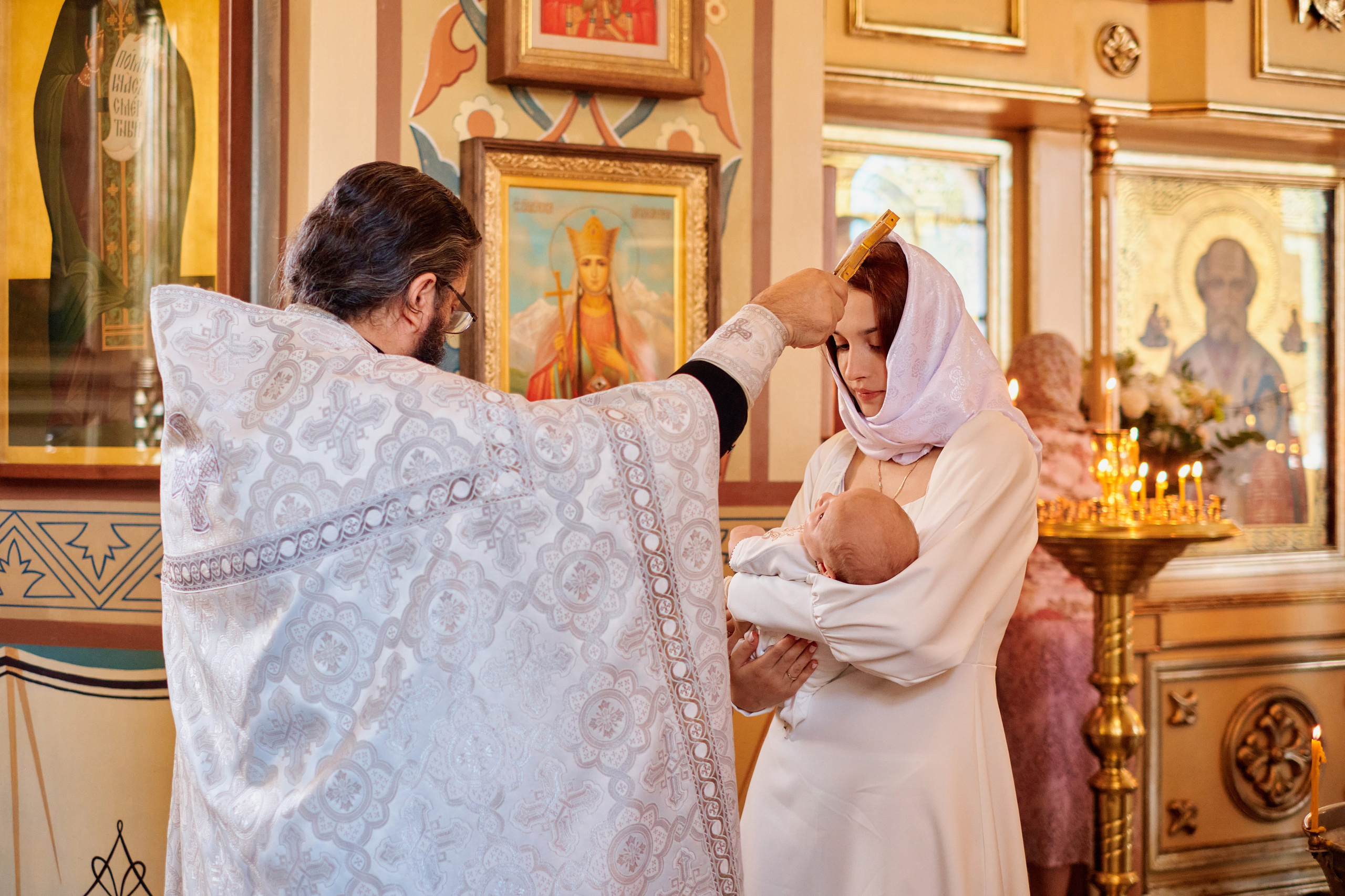 Крестины Григория. Храм святителя Николая Чудотворца. Фотограф Таганрог Анна Трайжон