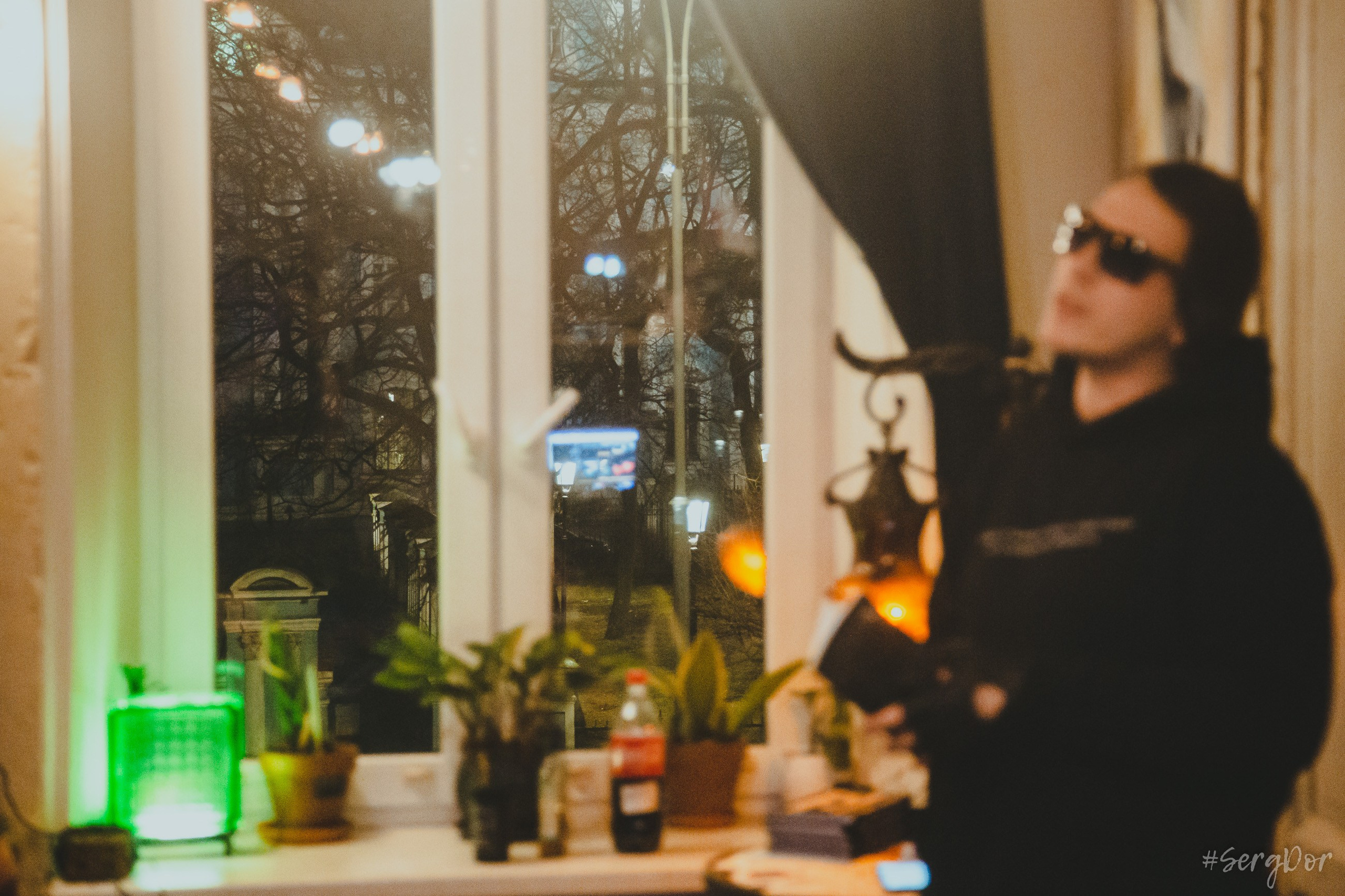 Рома Гонза, Ваня Пинженин, Квартирник у Мищенко, поэты, стихи, совершеннолетие, Санкт-Петербург, Питер, 16.11.2024, SergDor, 16 ноября 2024 года, #SergDor