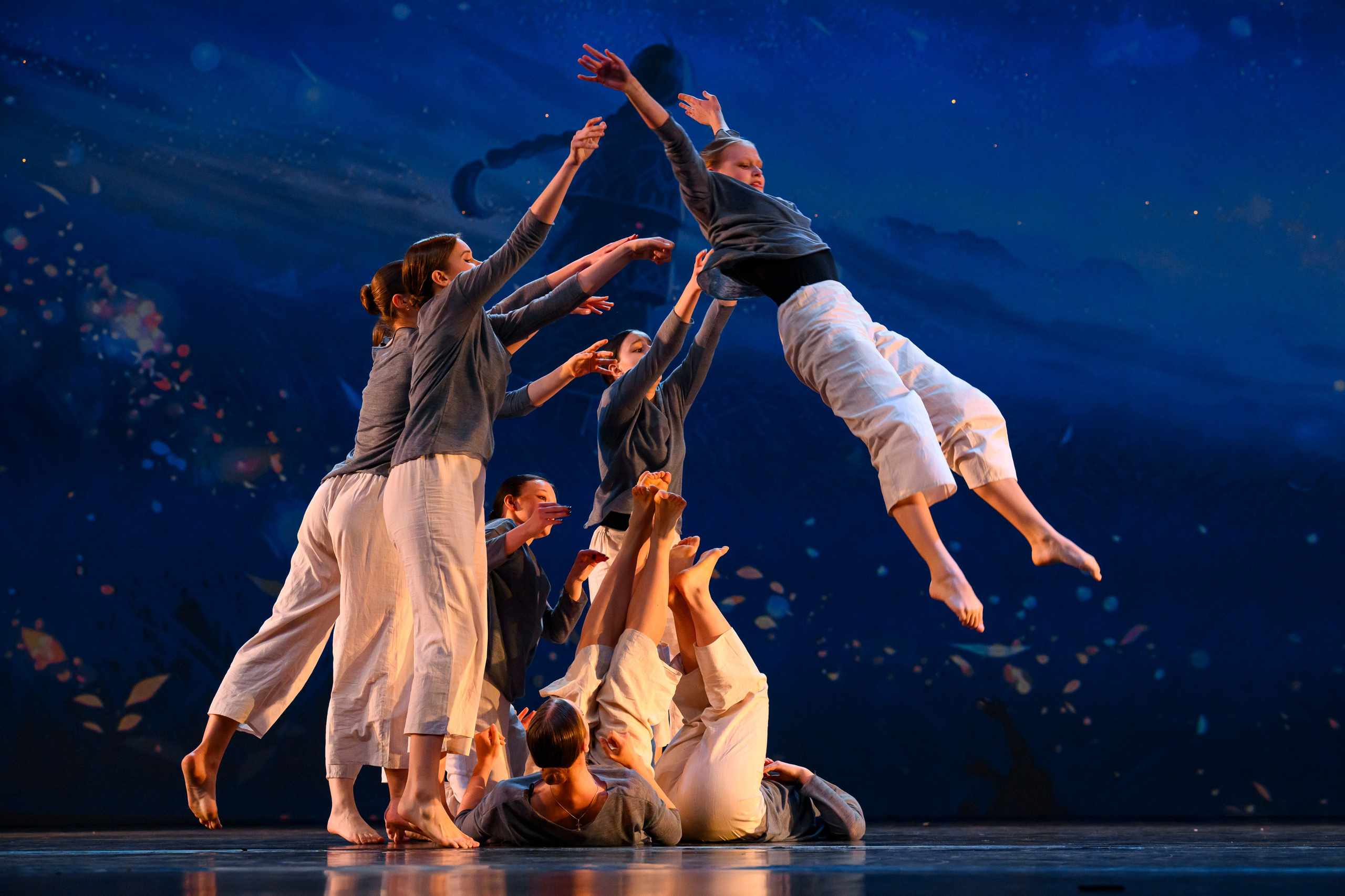 23 апреля, часть 1, БКЗ Октябрьский, г. Санкт-Петербург. Золотое яблочко