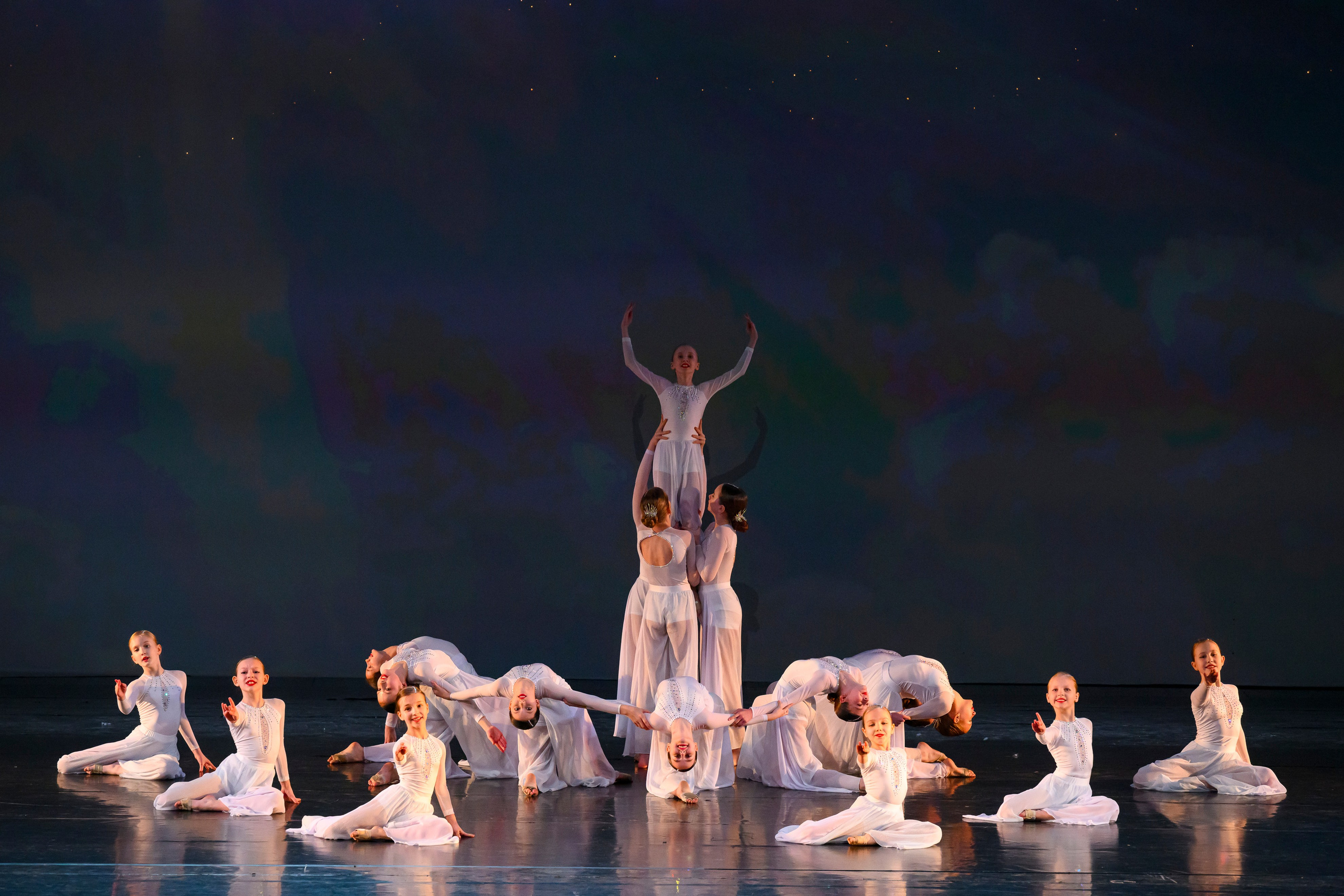 23 апреля, часть 1, БКЗ Октябрьский, г. Санкт-Петербург. Золотое яблочко