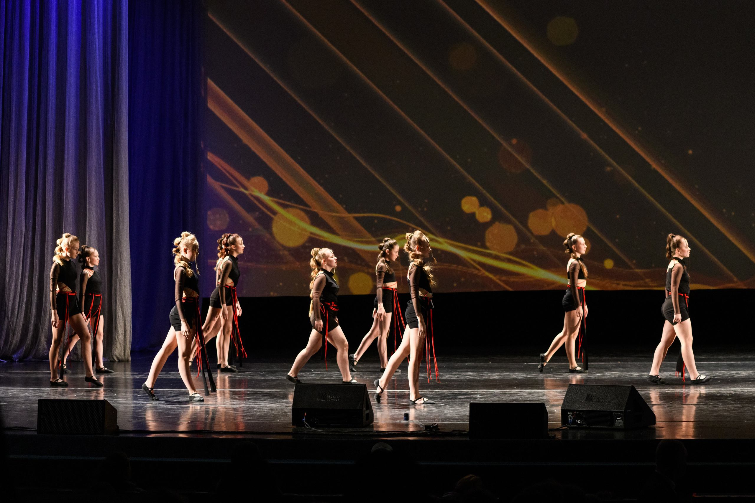 23 апреля, часть 2, БКЗ Октябрьский, г. Санкт-Петербург. Золотое яблочко