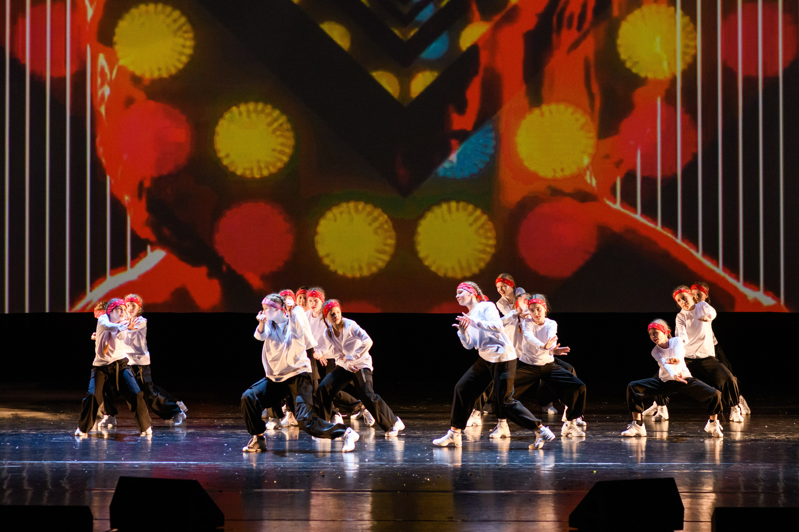 23 апреля, часть 2, БКЗ Октябрьский, г. Санкт-Петербург. Золотое яблочко