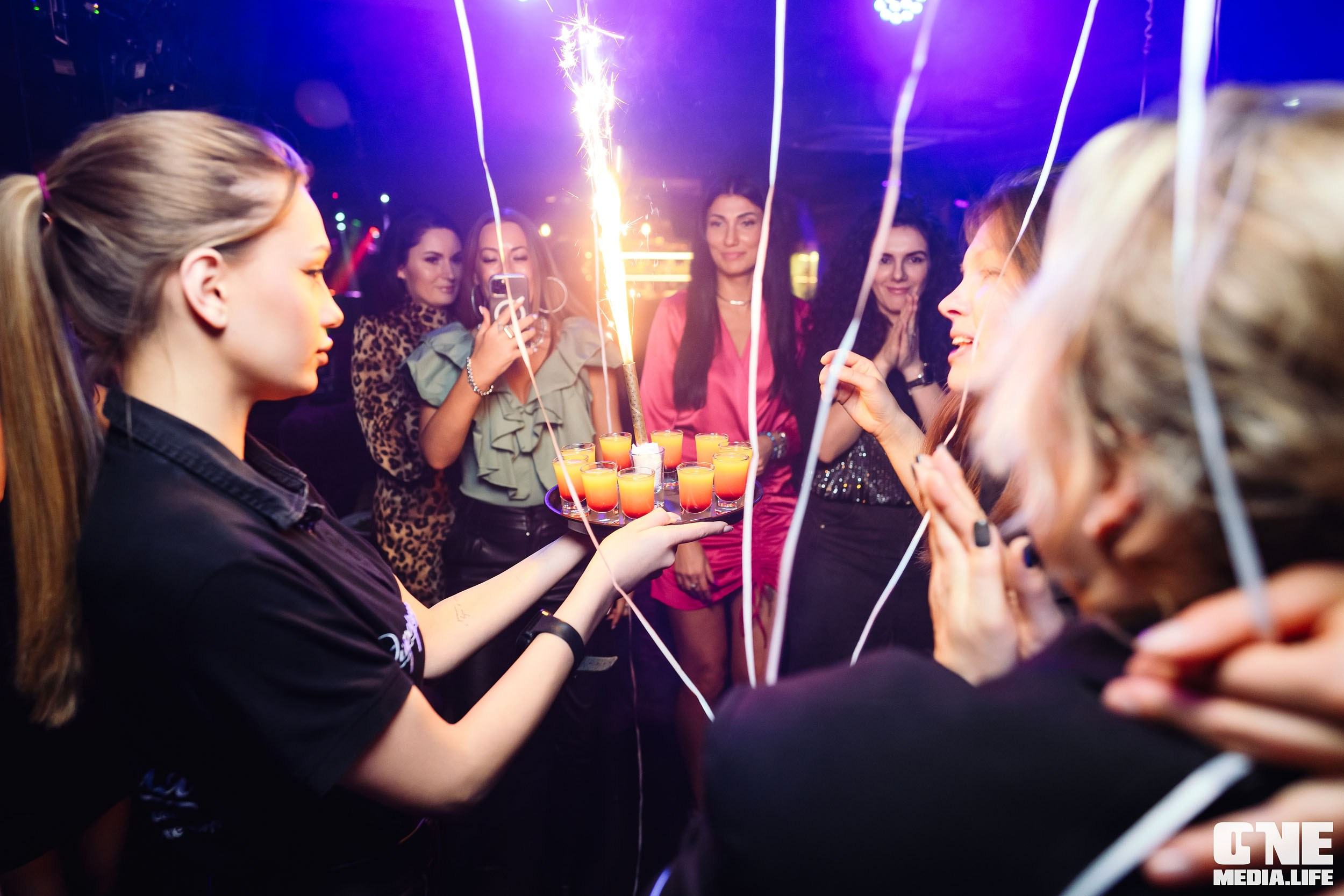 Фоторепортаж из караоке-клуба Эйфория. One Media Life: фоторепортажи, фотоотчеты с мероприятий и заведений