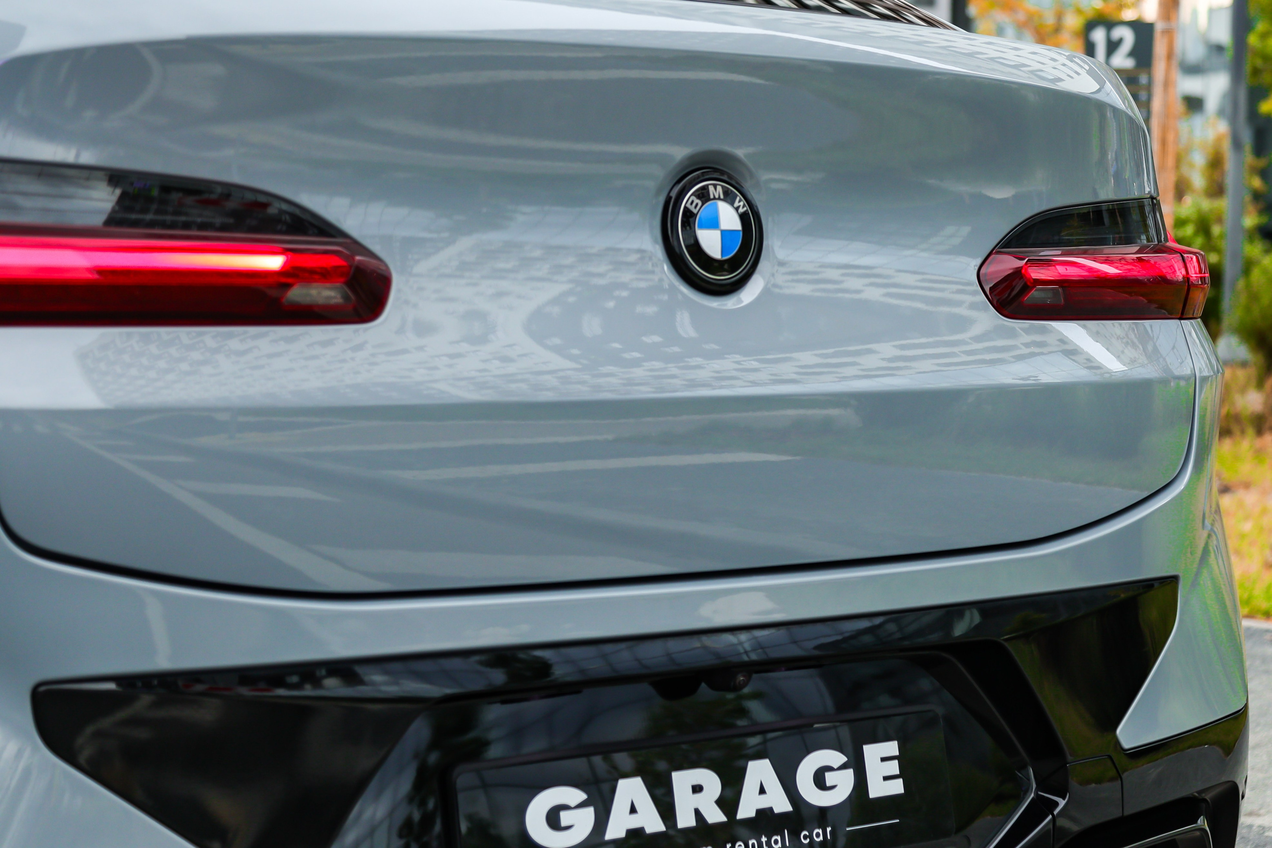 2021 BMW X4. Mixturecaptures