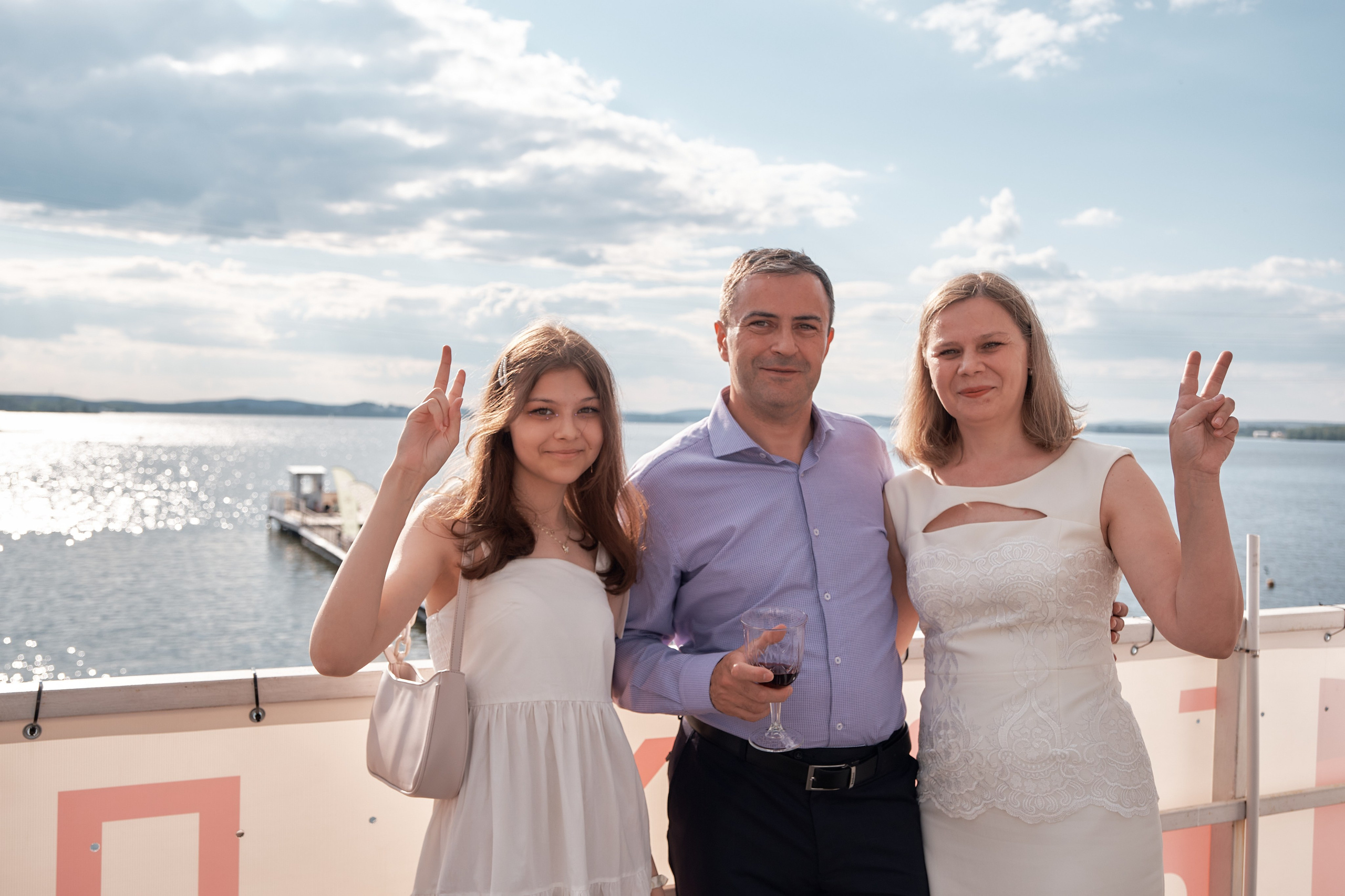 Яхта парус. Свадьба. Свадебный и портретный фотограф в Екатеринбурге Александр Блюденов