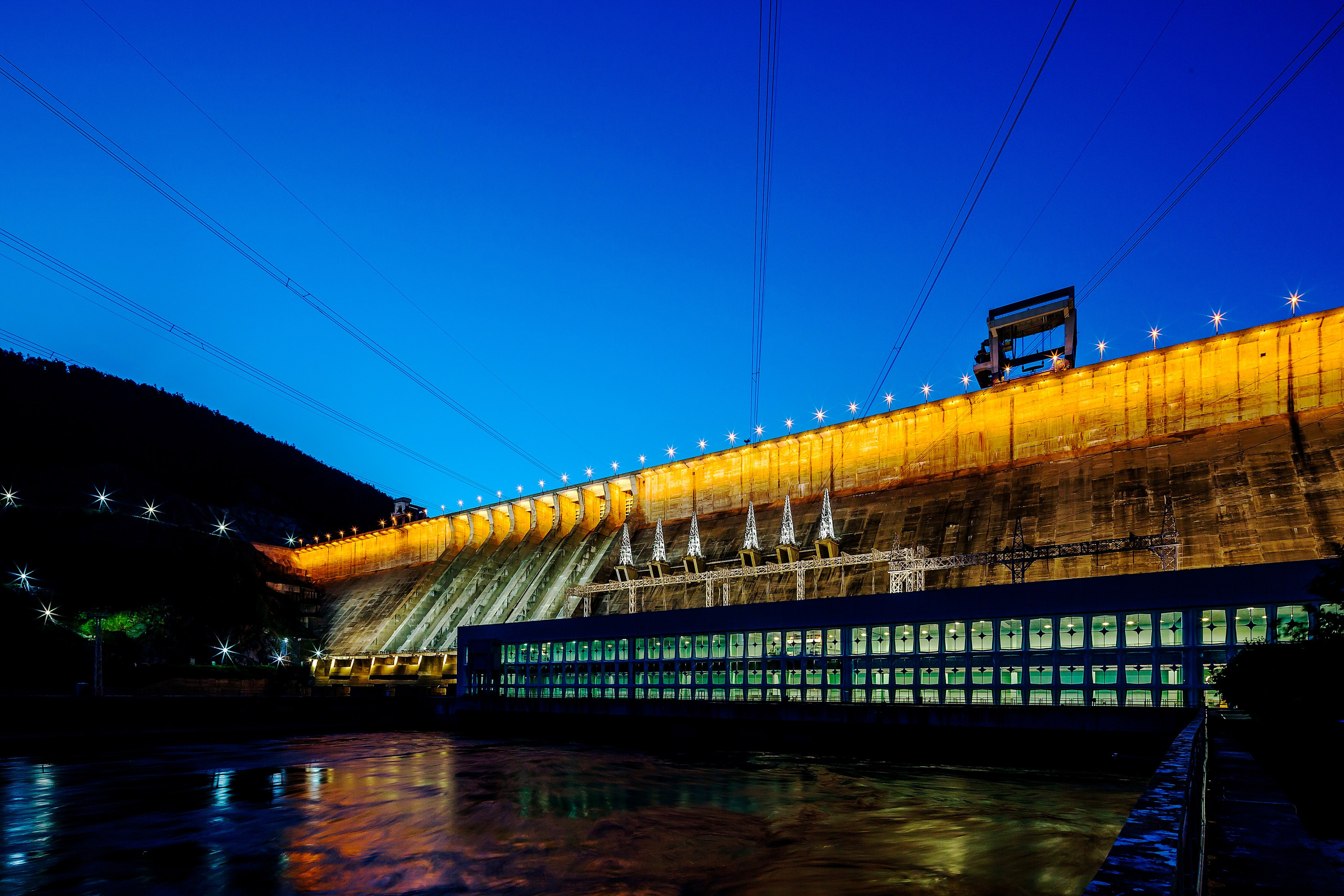 Зейская ГЭС. OLGA OLEYNIKOVA Пространство, люди, смыслы