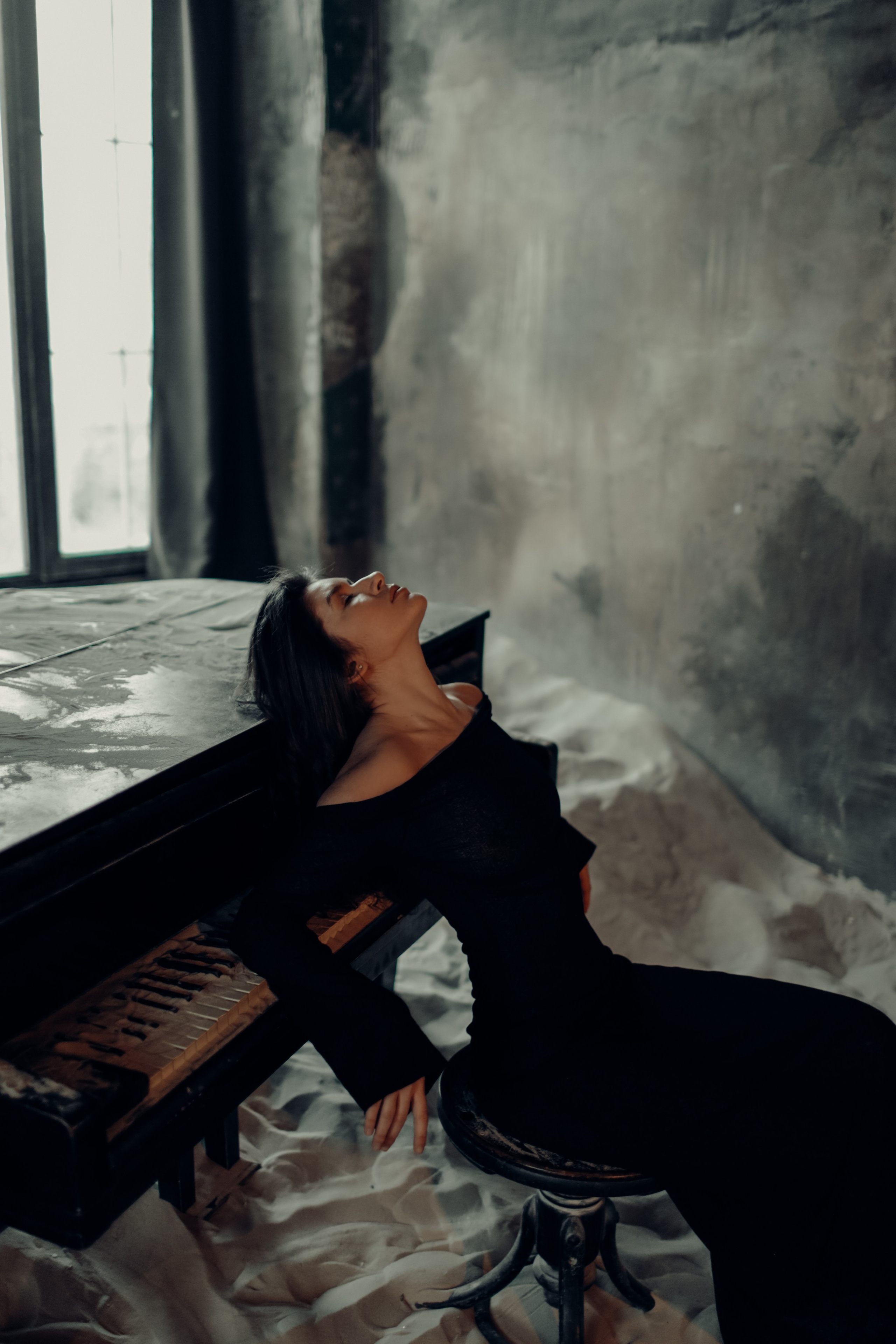 Александра. Главная