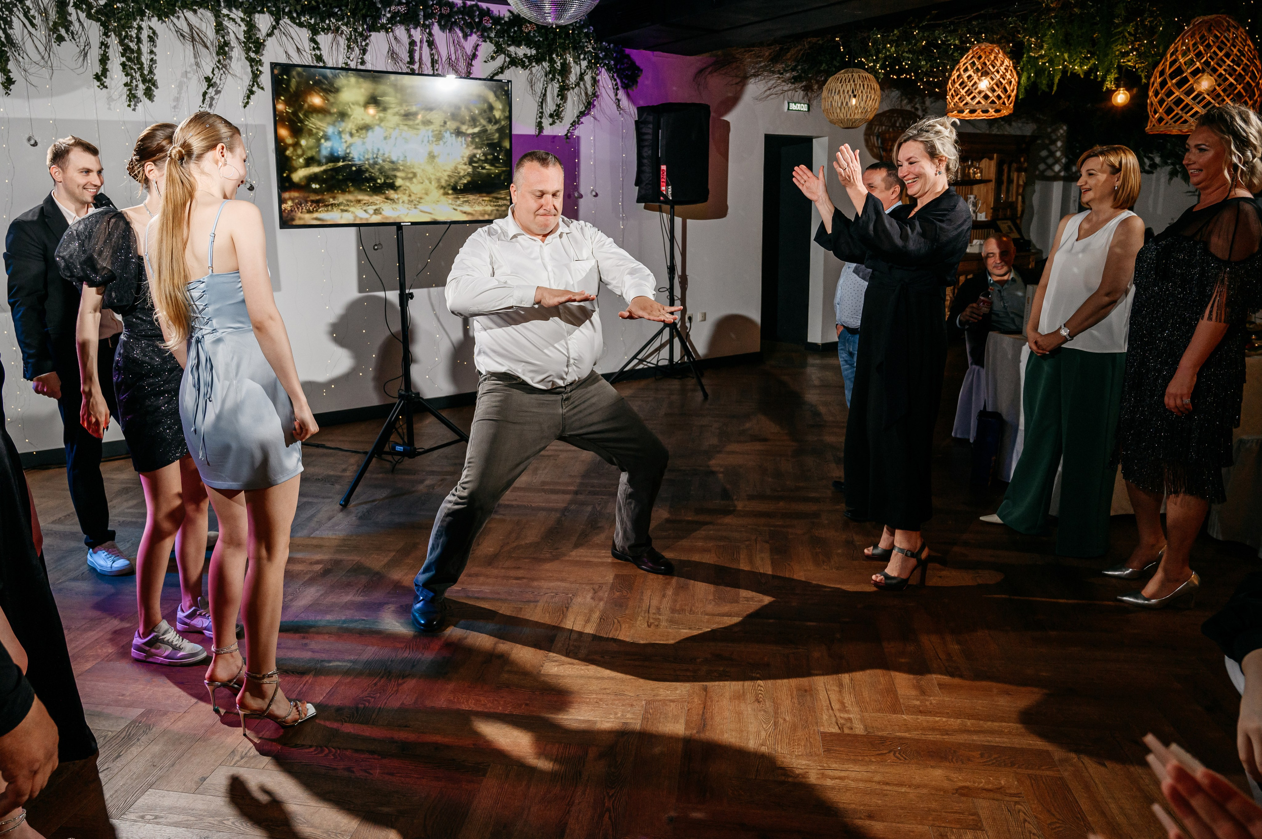 Выпускной Школа № 7. Фотограф Владивосток. Игорь Кирсанов