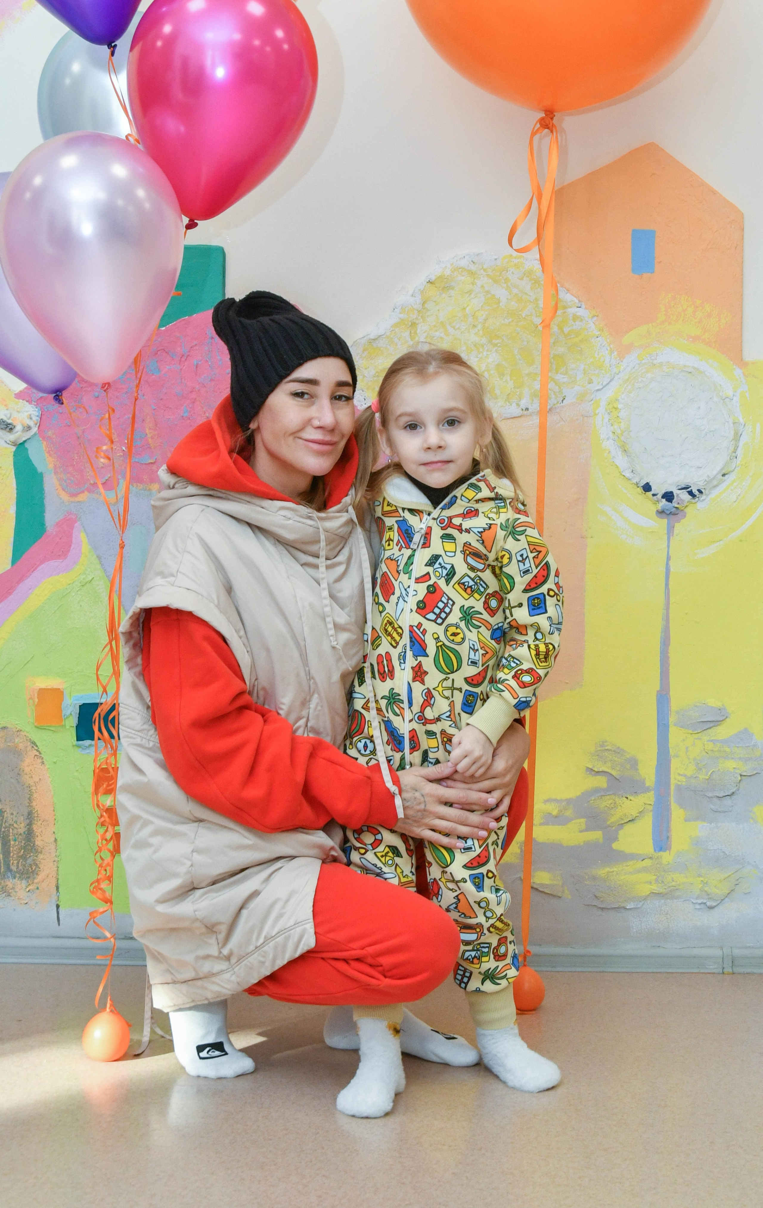 2023 г. День дошкольного работника и прогулка. Репортажный и детский фотограф в Новосибирске