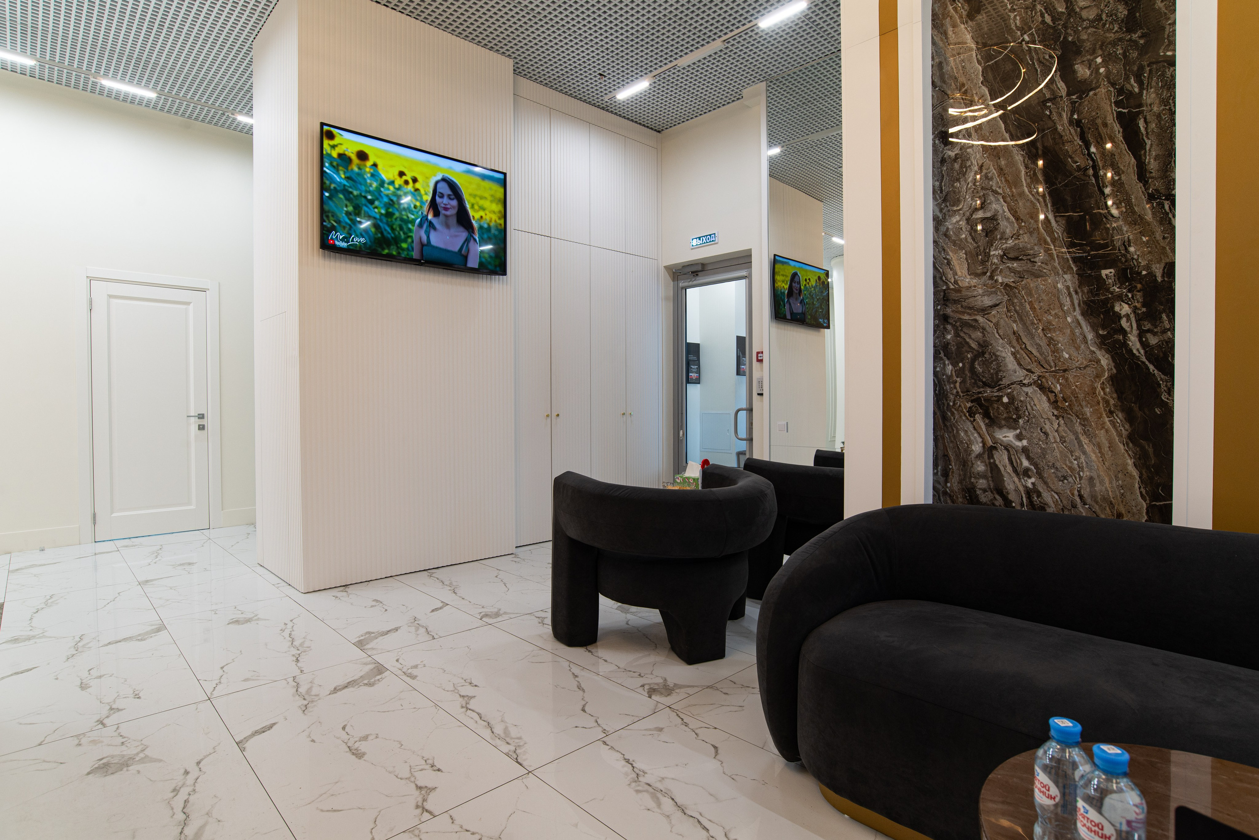 Интерьерная съёмка салонов красоты Makeup Tattoo. Репортажный и персональный фотограф в Москве