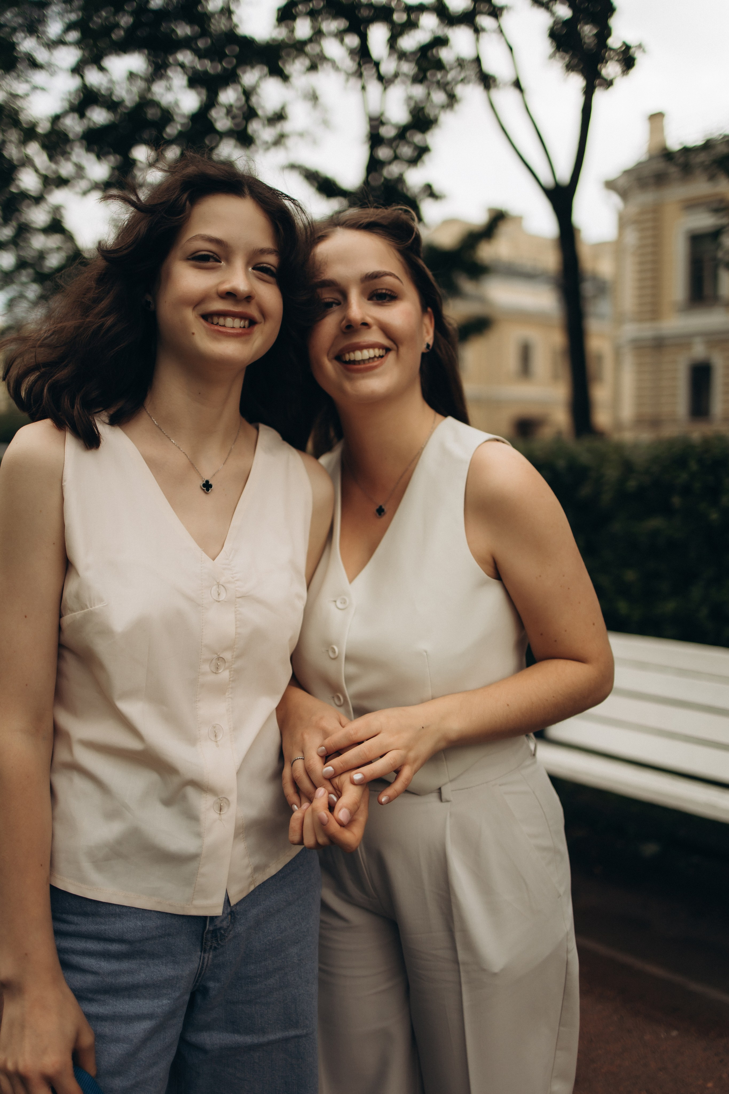 Моника, Мишель, Юлия, Дмитрий и песик Беня. Семейный, домашний, ньюборн фотограф Москва Цветкова Елизавета