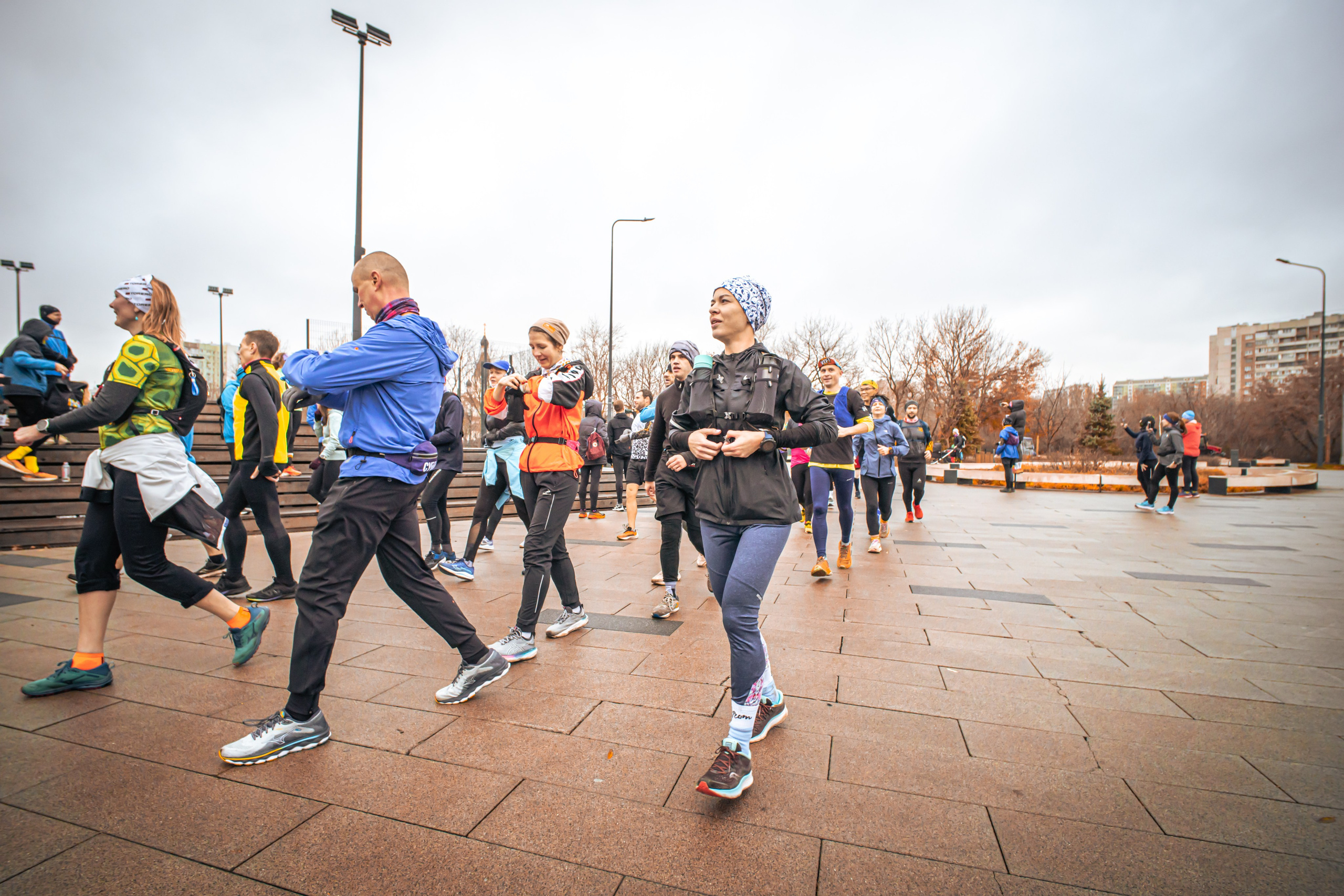 #марафонудома #яuzarun 2024 2-я петля, группа 6:30. Роман Капилюшов. Бег. Фото. Видео. г. Люберцы