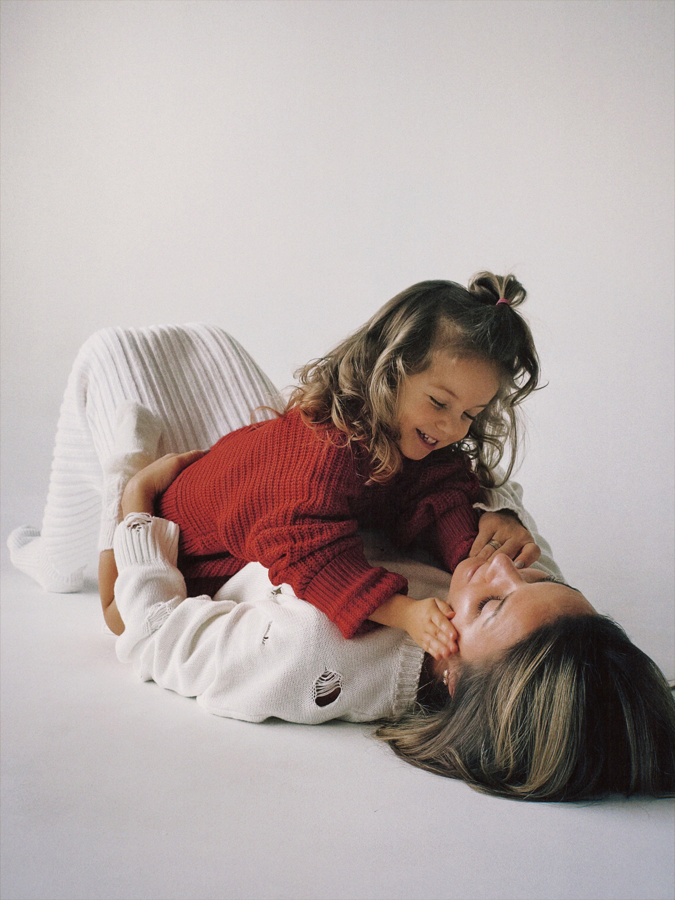 История мамы и дочки 🥹❤️. Чувственный мобильный фотограф в Казани и Сочи Дьяченко Дарья