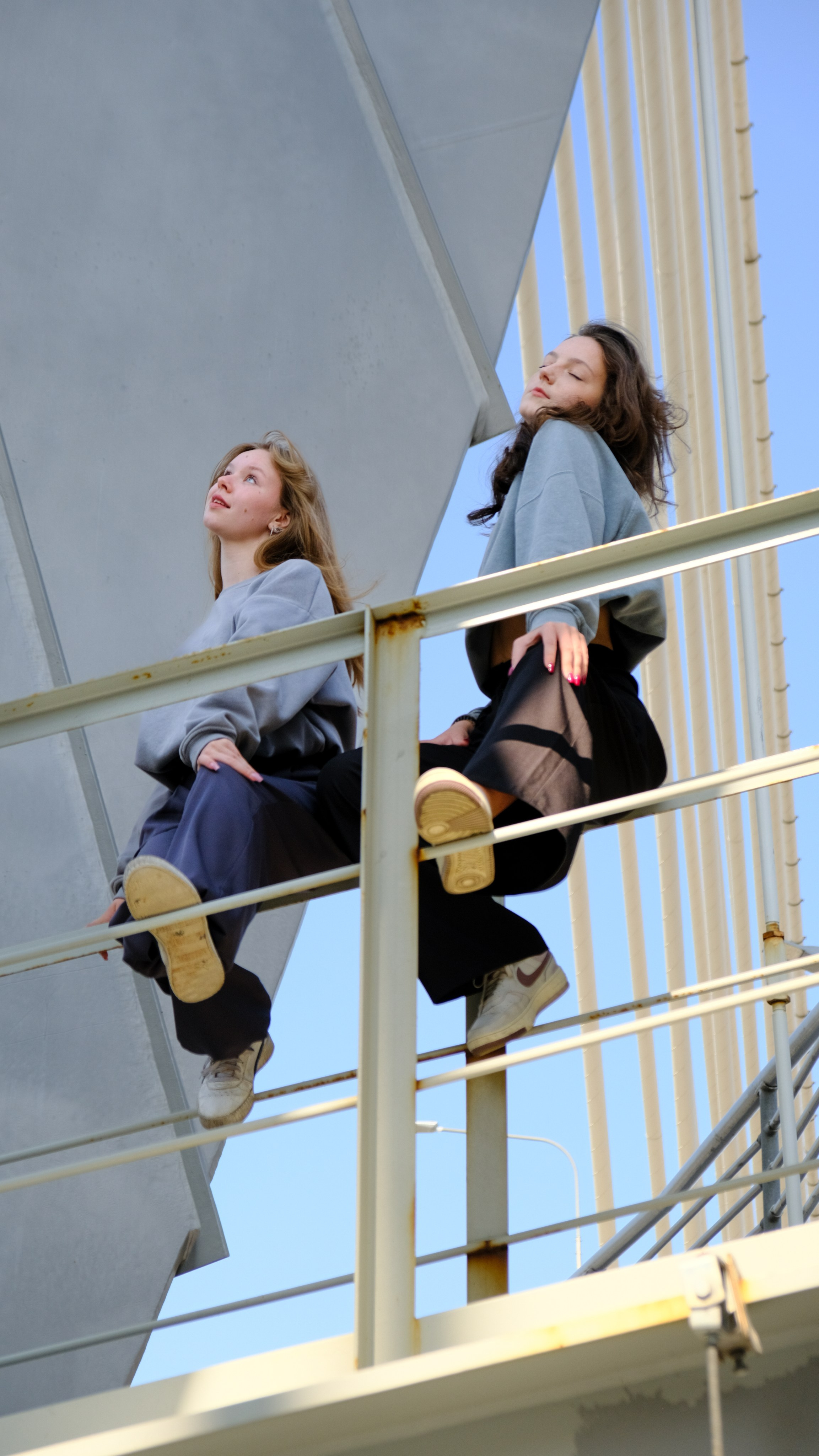 Уличная фотосессия на мосту Бетанкура. Уличный портретный фотограф в Санкт Петербурге Кисель Андрей