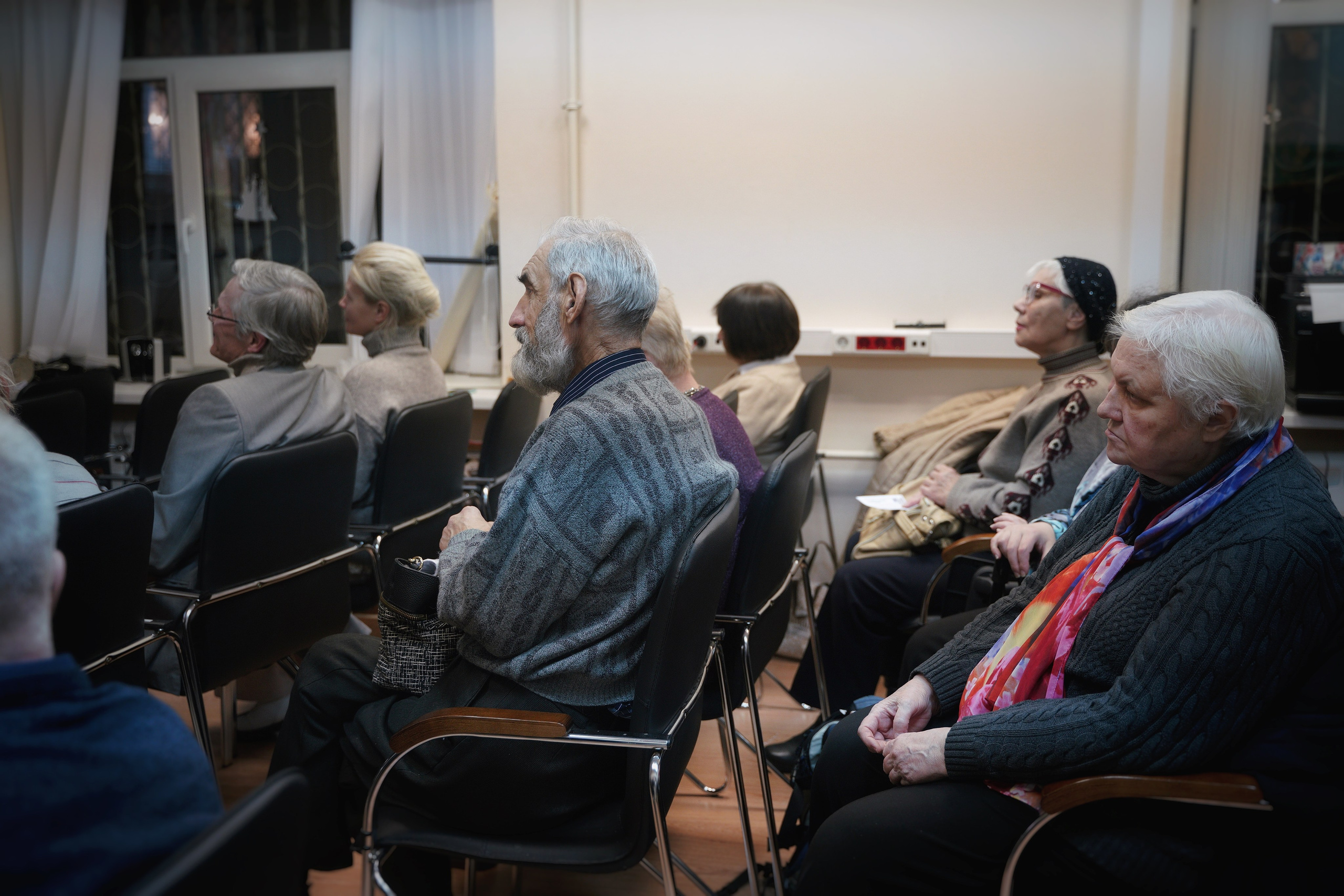 Литературный клуб «Подвал N 1». Портретный и репортажный фотограф Наталья Горобец