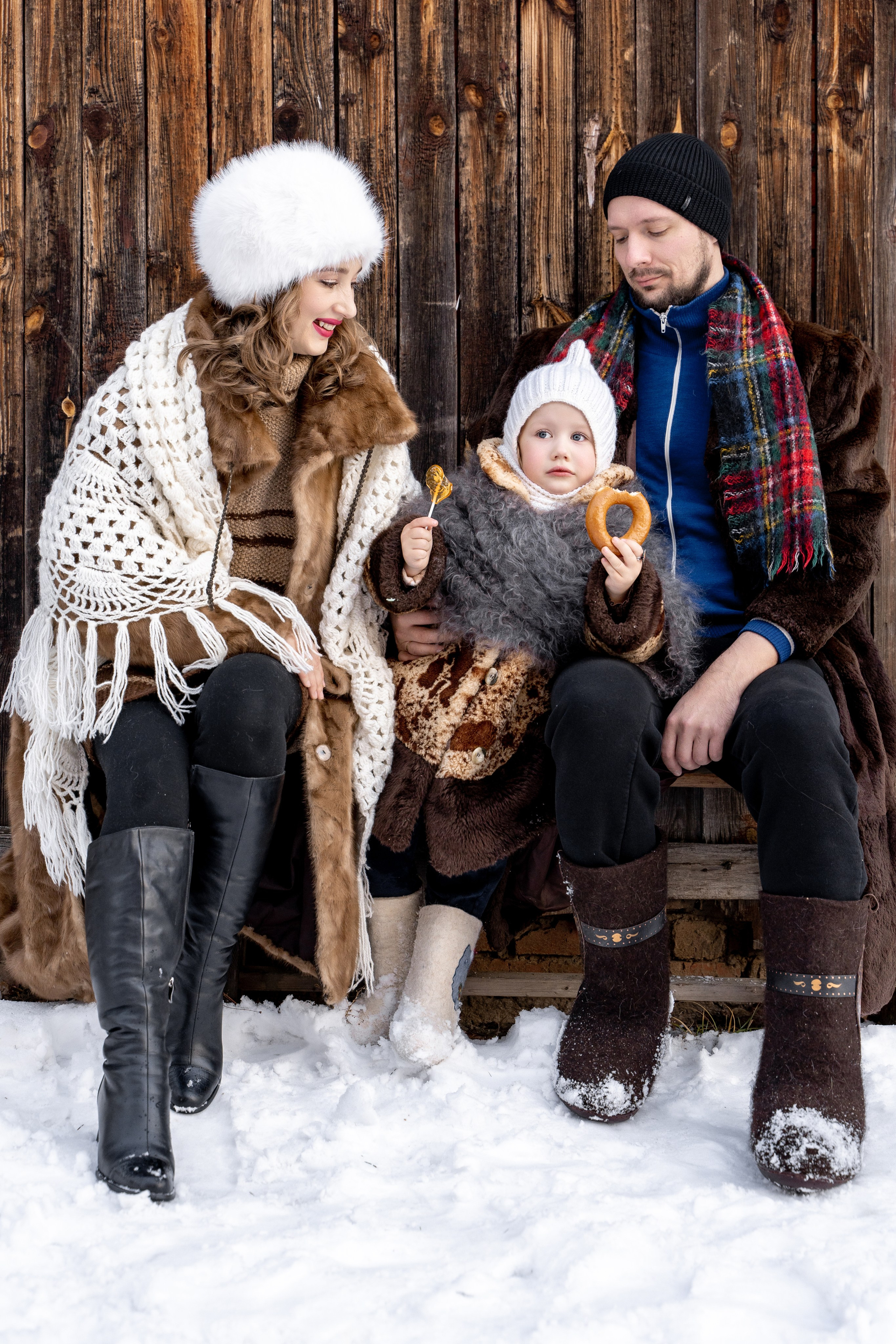 Домашняя семейная фотосессия в Москве, Домодедово, Видное, Бутово, Щербинка. Семейный фотограф Москва и Московская область. Семейная фотосессия на природе. Фотосессия детского праздника. Фотосессия юбилея. Фотосессия в день рождения. Фотограф на годик ребенку. Детский фотограф. Фоторепортаж семейного праздника. Детский фотограф Москва.