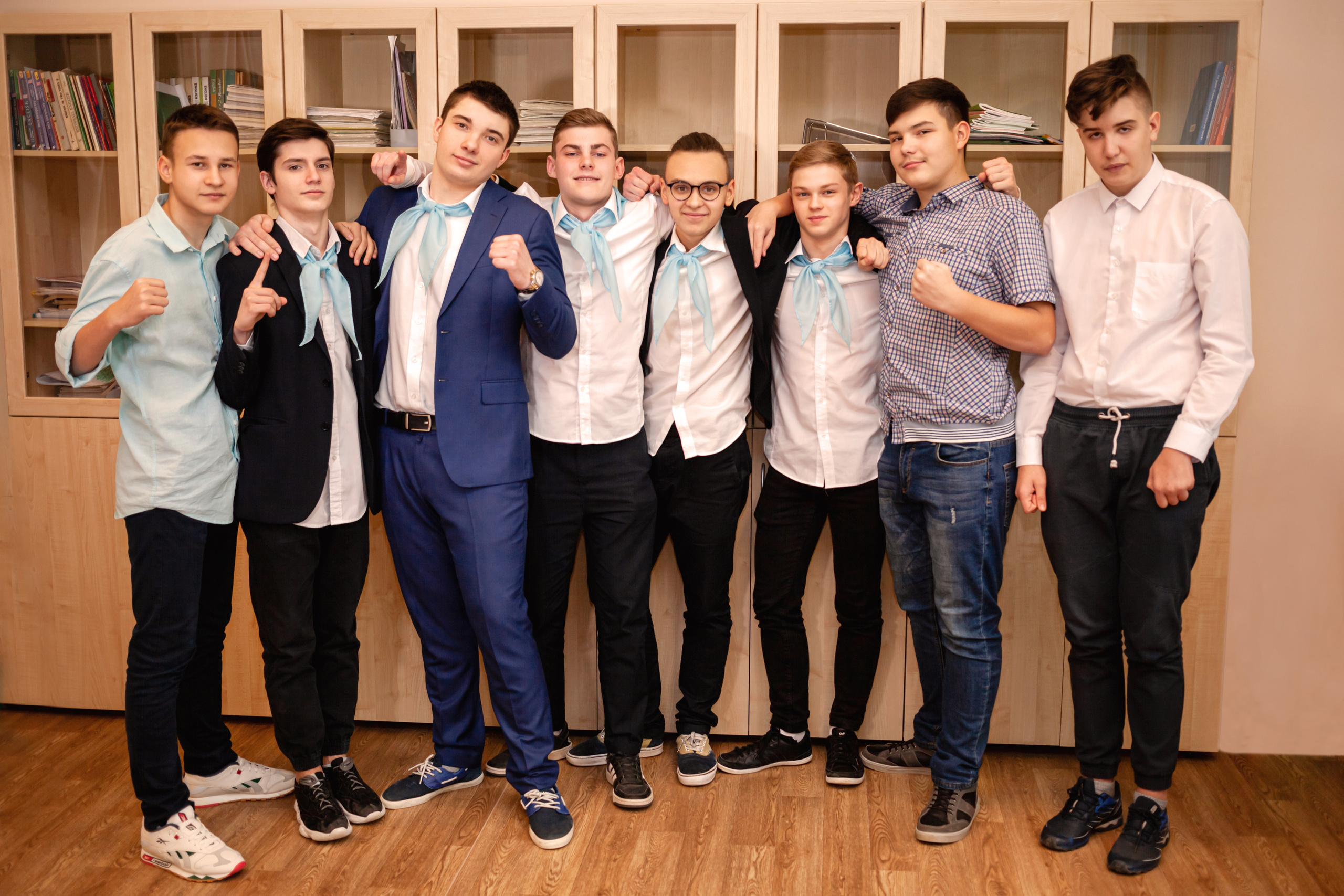 Выпускные фото-альбомы. Фотограф Алина Гашникова