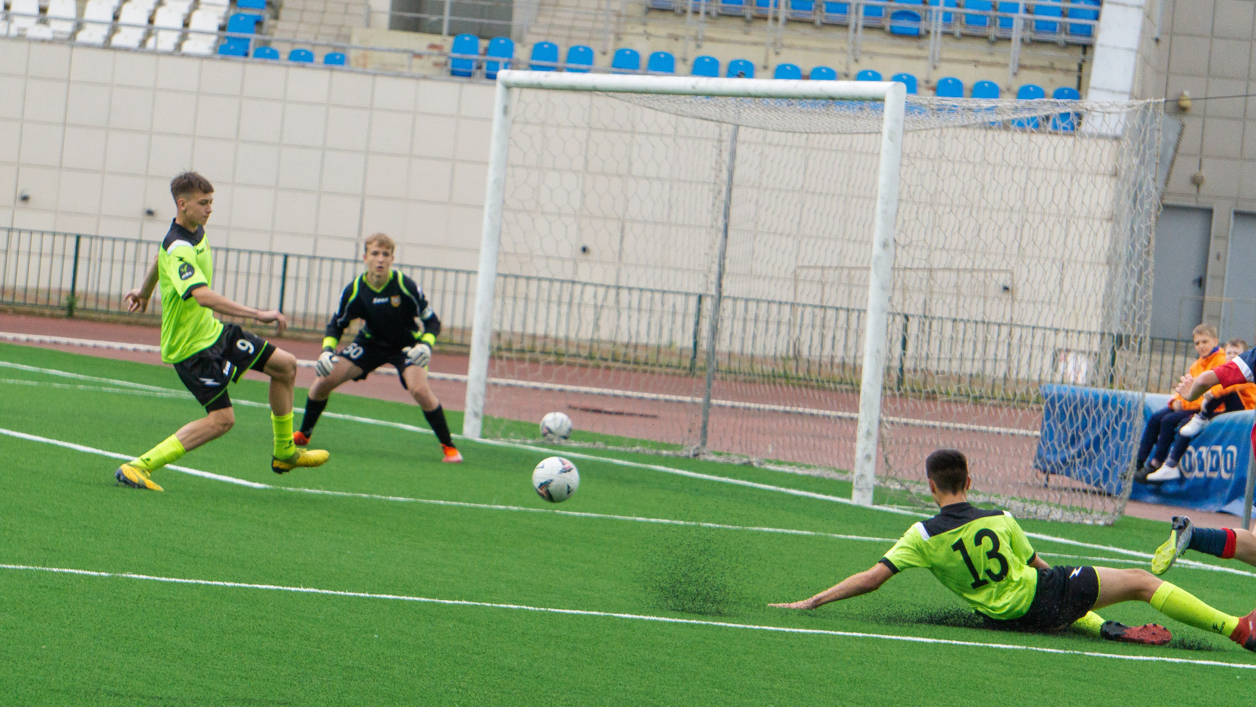 Юношеская Футбольная лига. Yaratezza production