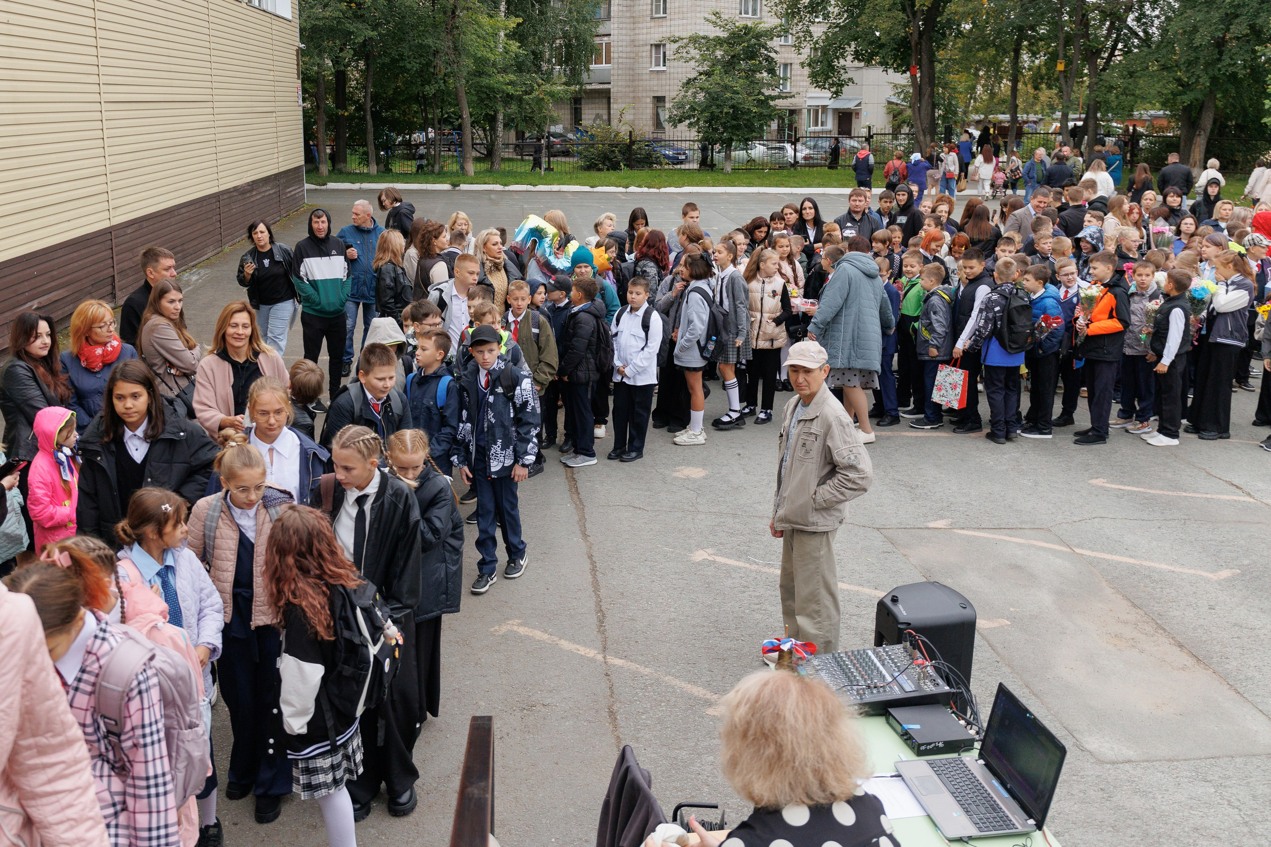 День знаний 2024. Лицей № 28. Фотомастерская Воробьевых