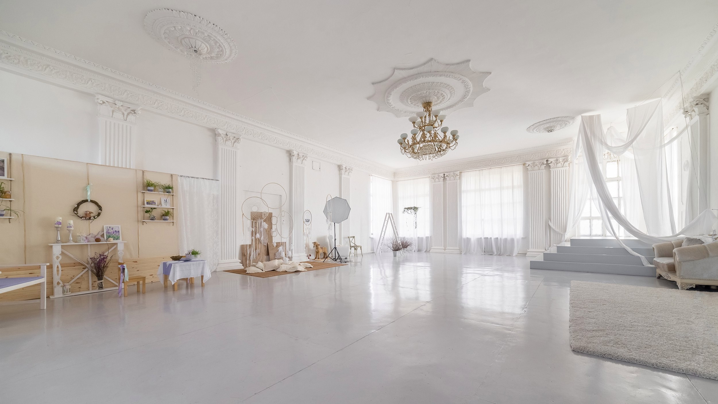 Зал «Белый» 256 м²