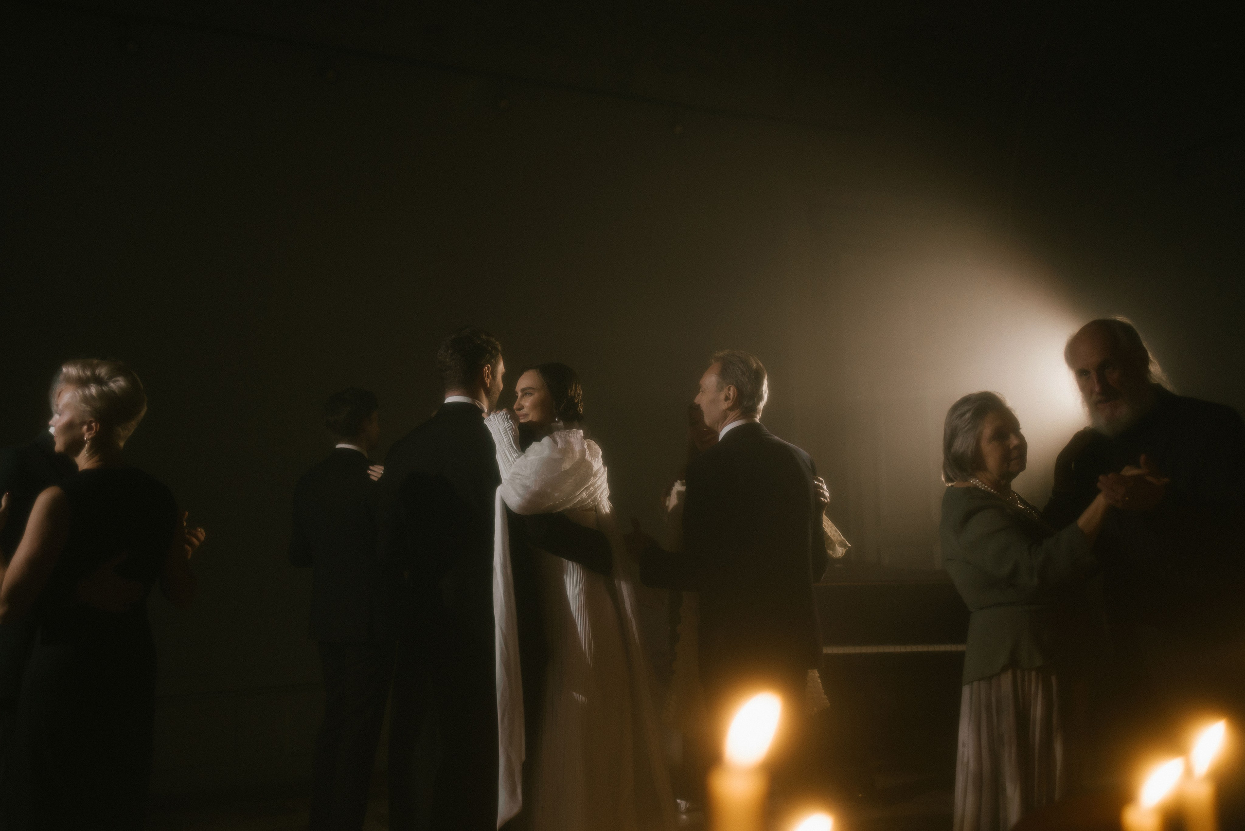 При свечах…. Свадебный фотограф в Москве