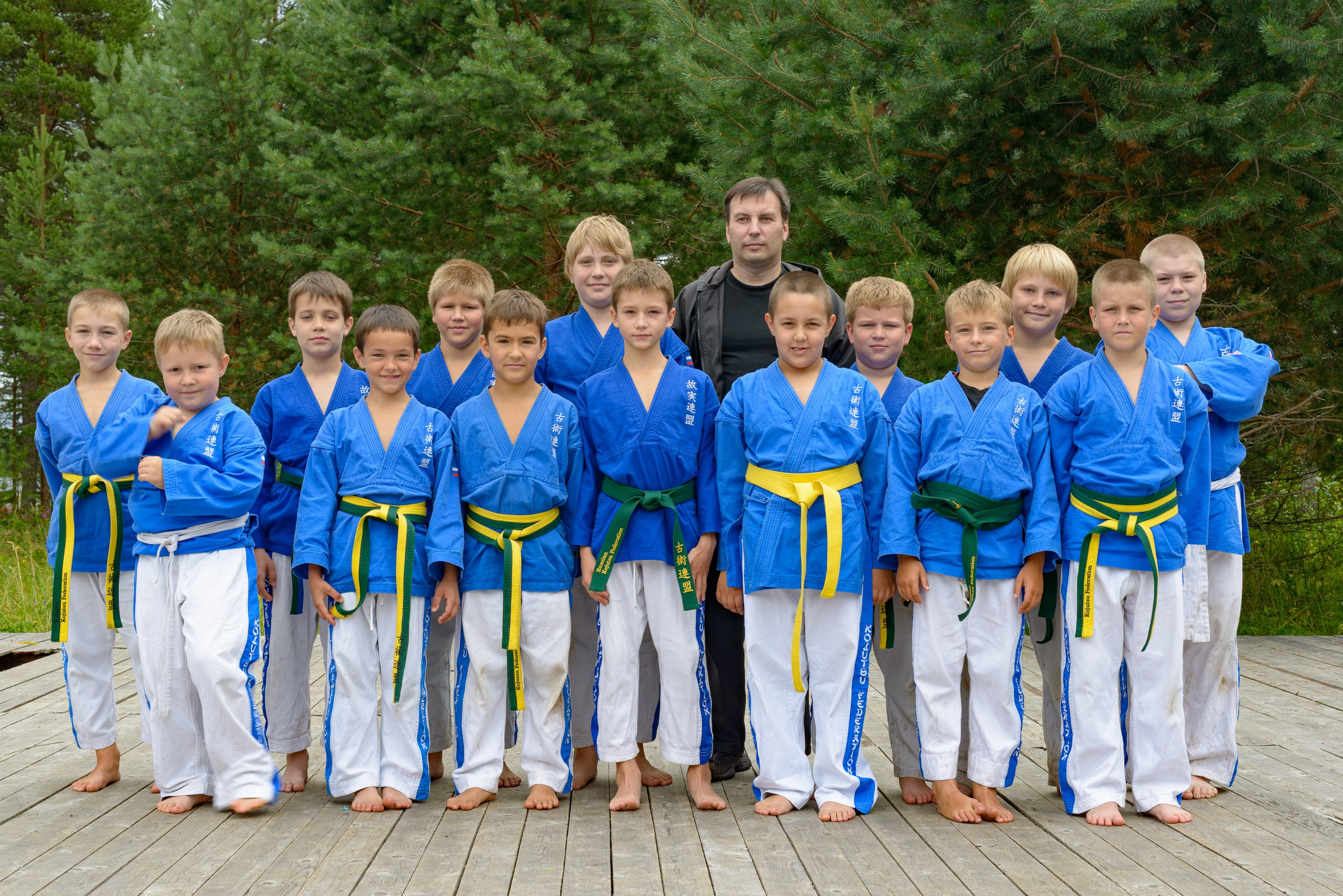 Летние тренировочные сборы Школы Боевых Искусств «МОН» 2013, общее фото ШБИ МОН