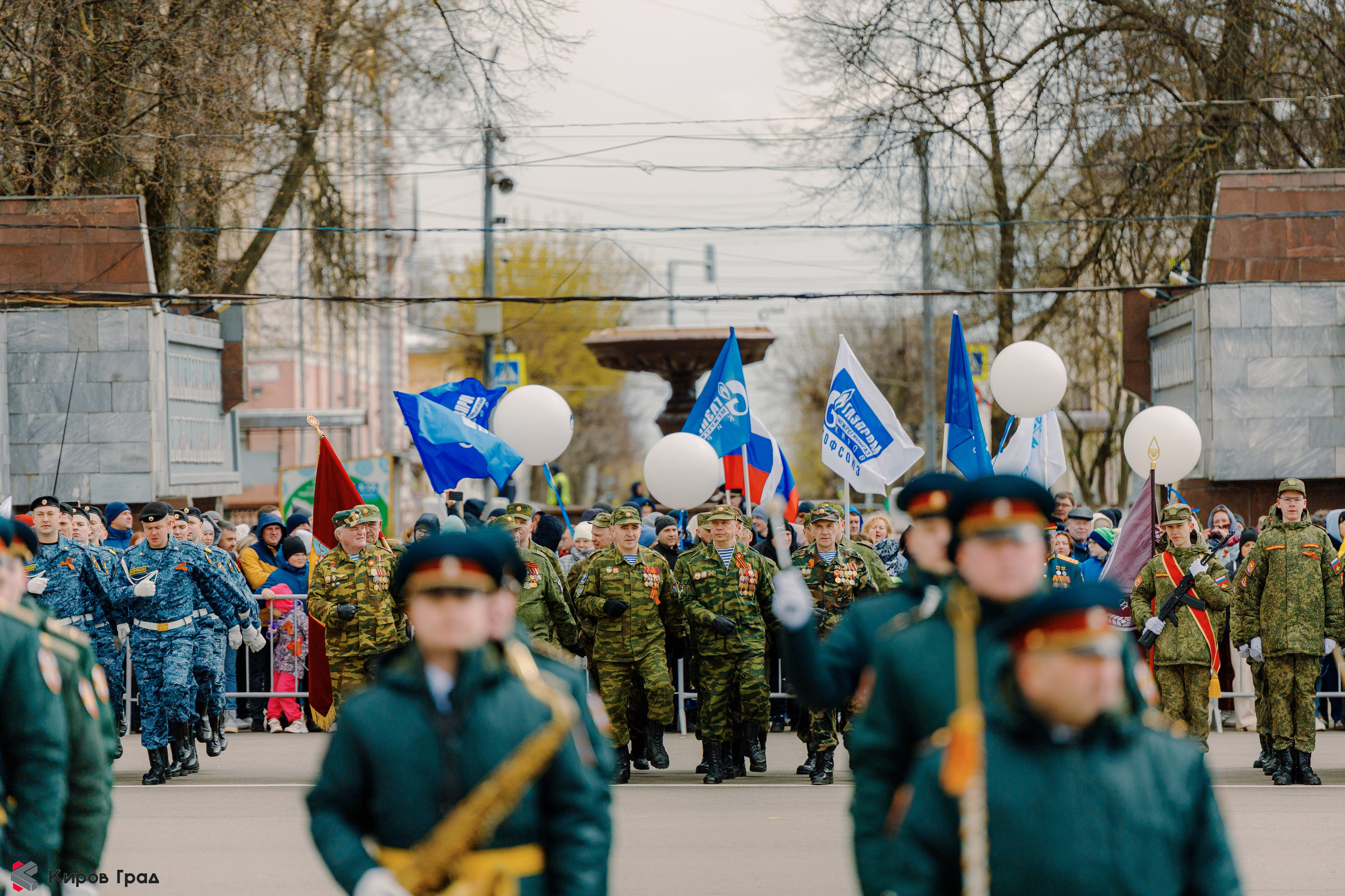 Парад победы 9 мая. Свадебный и репортажный фотограф Киров | Вадим Карпук