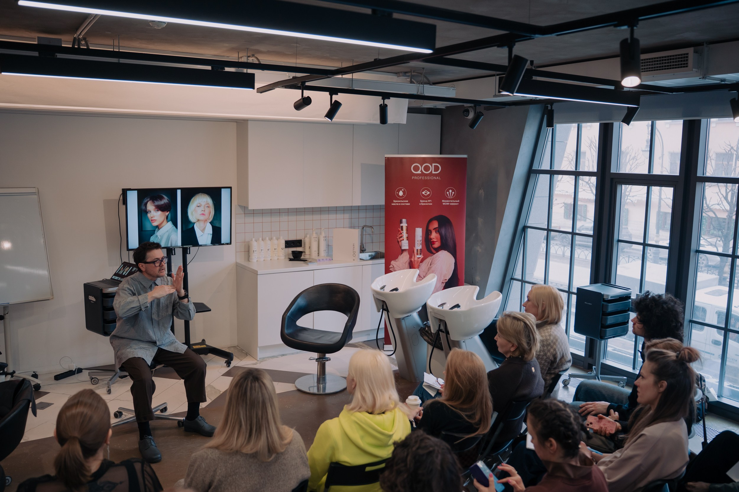 Мастер класс по стрижкам от Олега Курникова. Портретный и репортажный фотограф в Санкт-Петербурге Максим Пашков