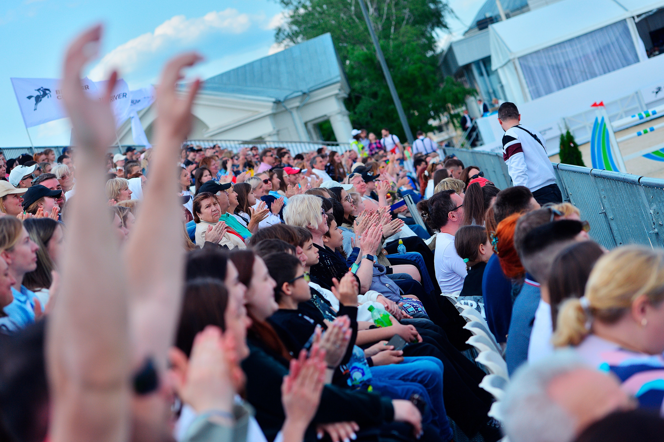 Репортаж Bitriver. Конный фотограф Alesya Safe