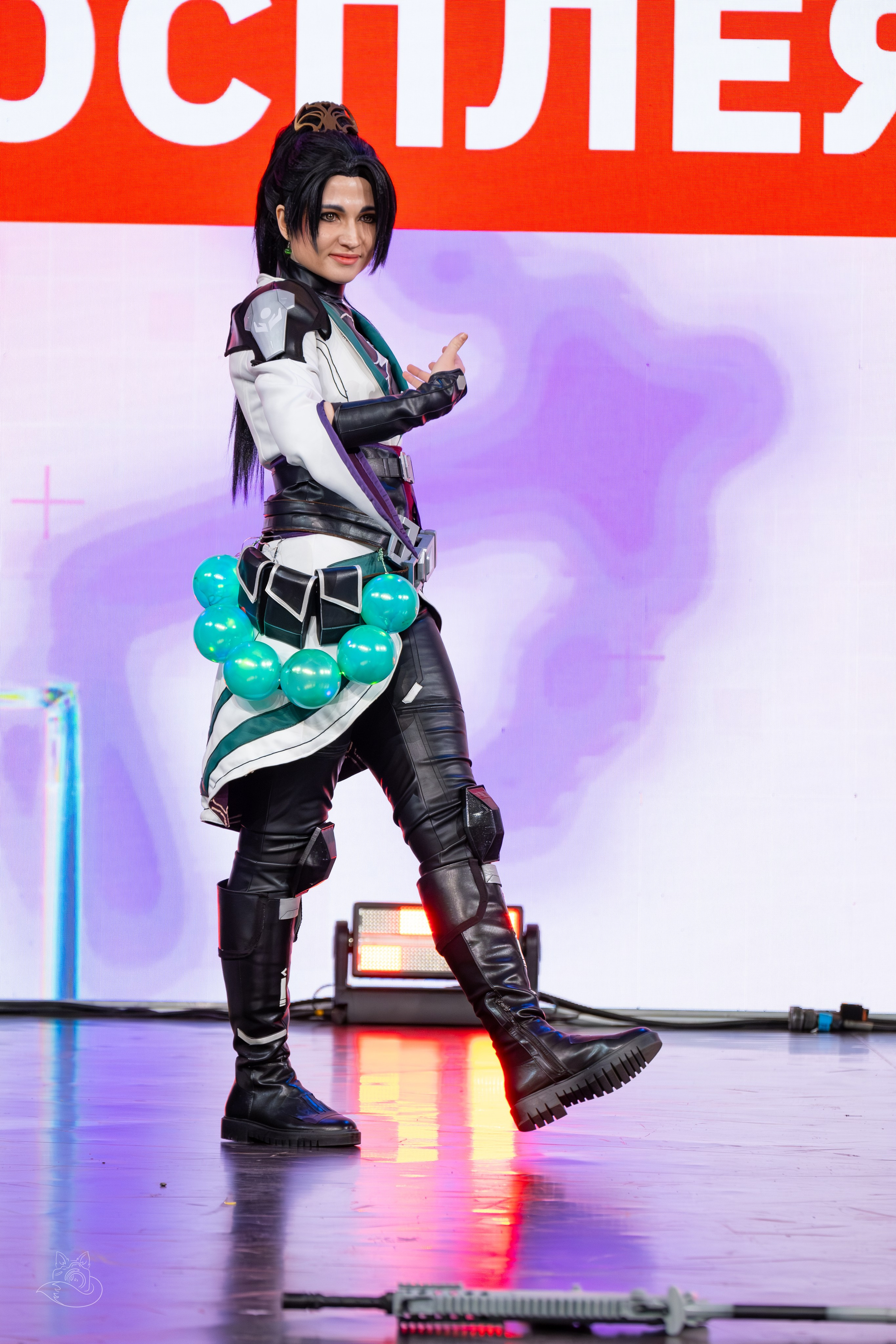 Сцена РЭД ЭКСПО 2024. Косплей фотограф