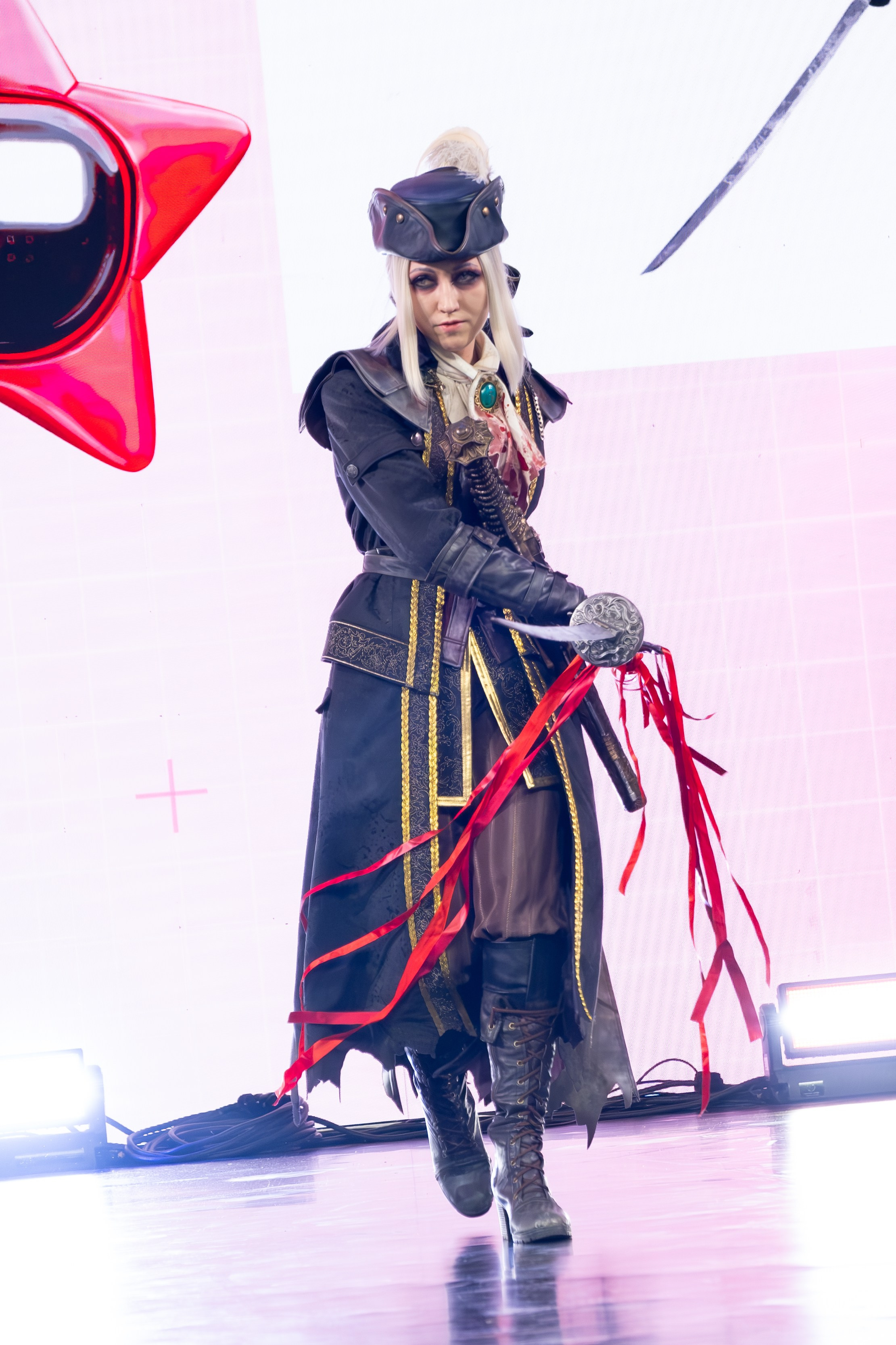 Сцена РЭД ЭКСПО 2024. Косплей фотограф