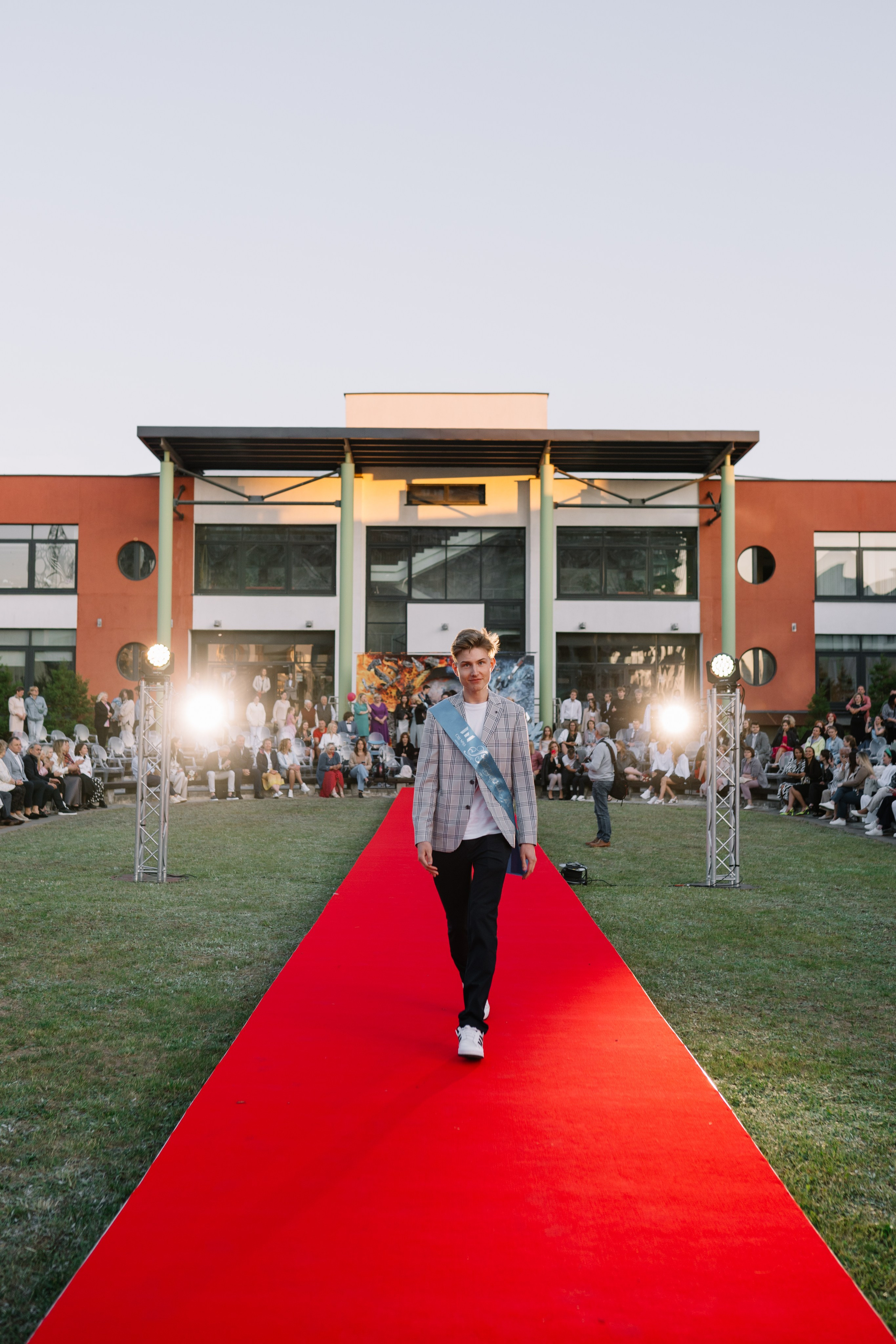 Выпускной 61 школа