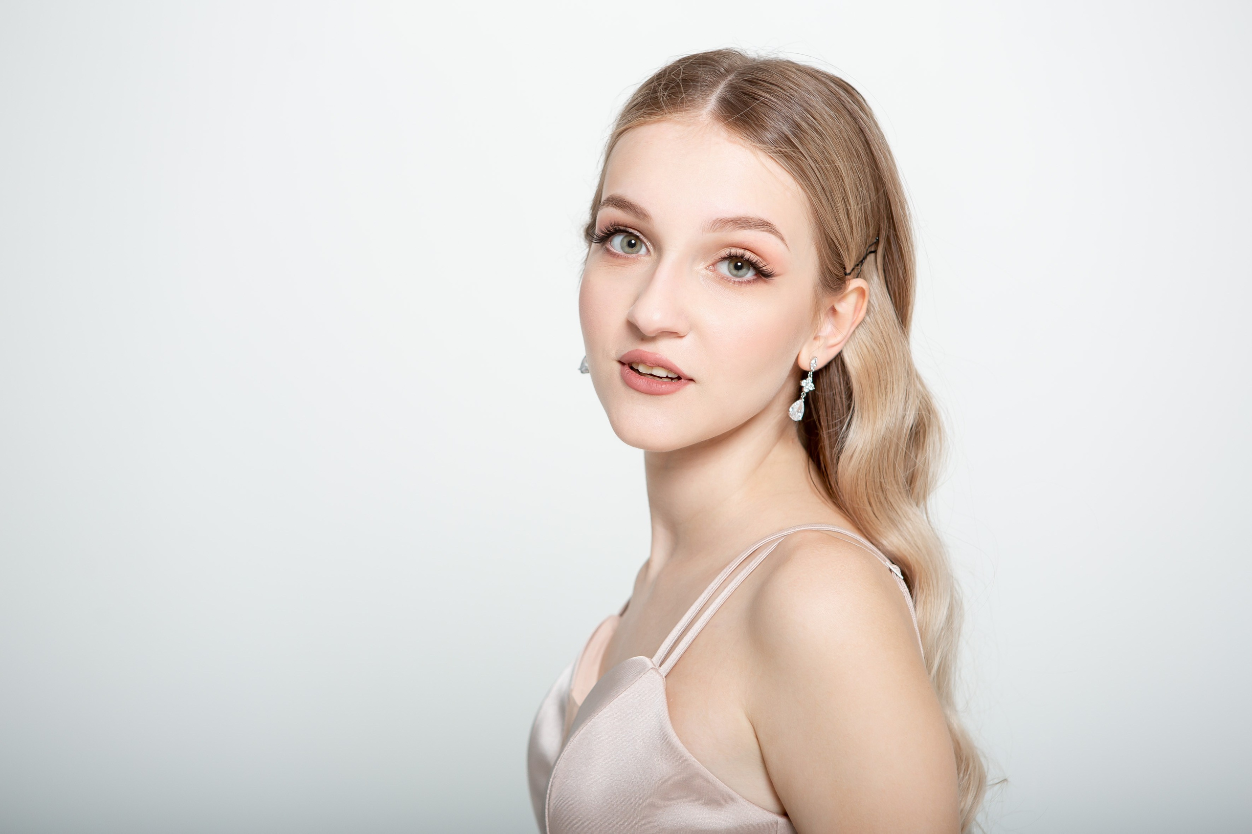 Выпускной девушки. Фотографии её и членов семьи. Свадебный и портретный Фотограф в Липецке Дмитрий Котюков