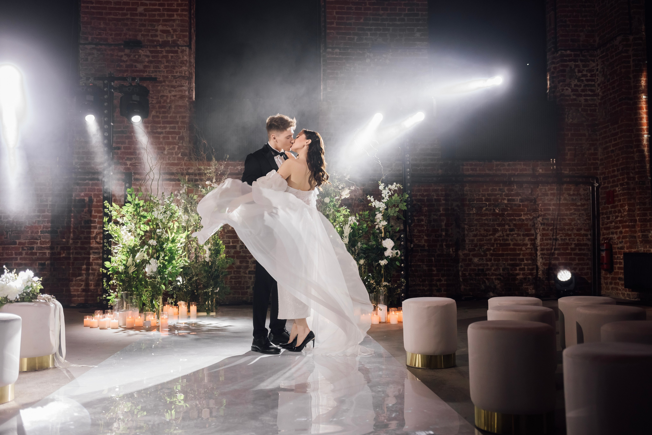 Мария и Алексей. Лофт. Свадебный и семейный фотограф в Москве Евгения Лисина